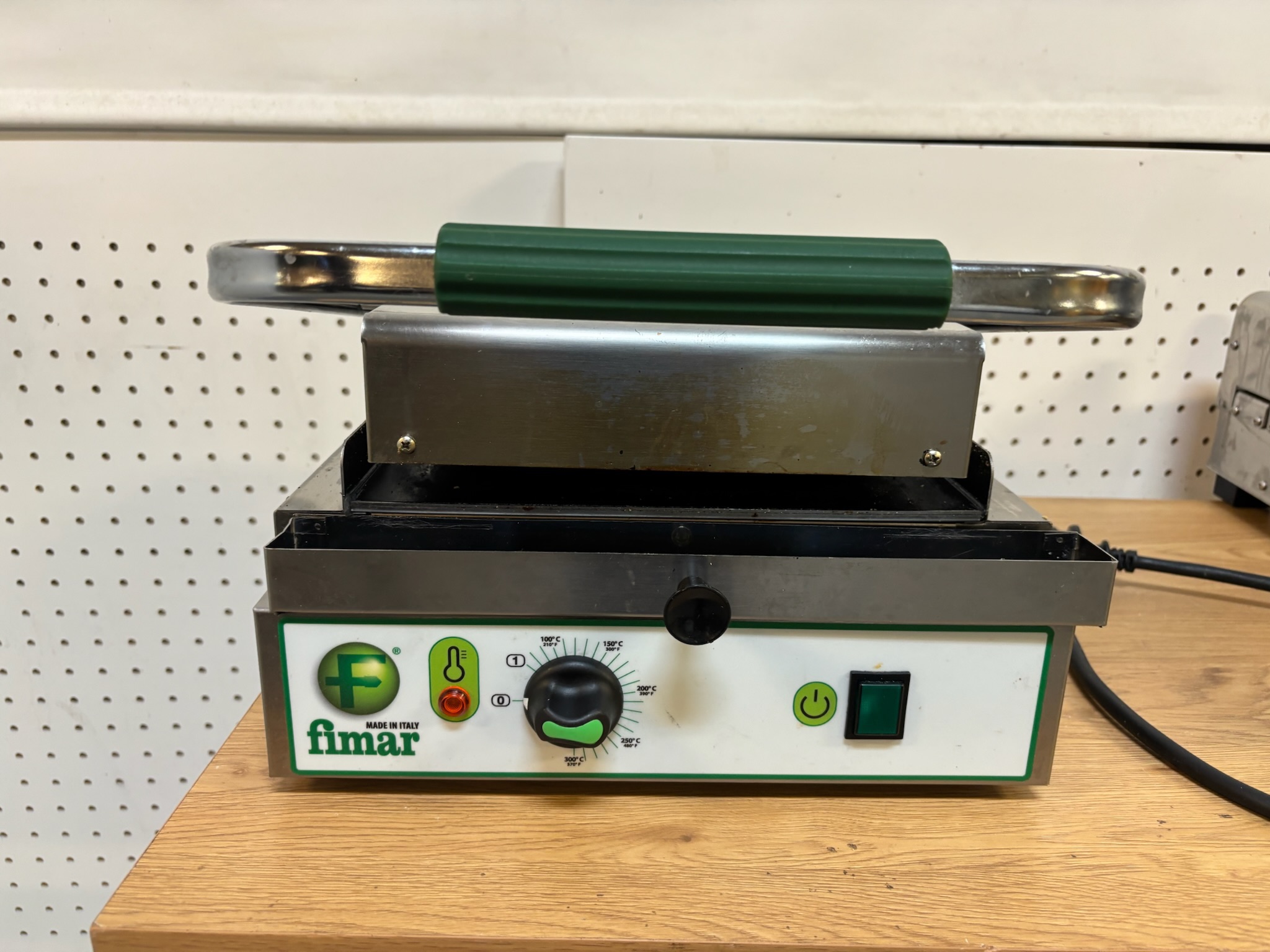 SELT / SOLD Fimar samlokugrill 4