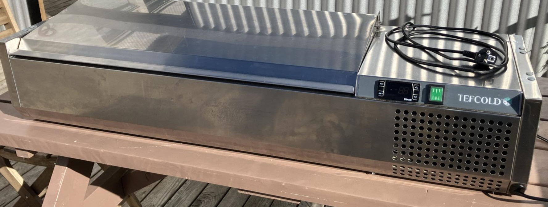 SELT / SOLD Tefcold kælirenna frá Kælitækni, B140 x D40 x H25 sm.