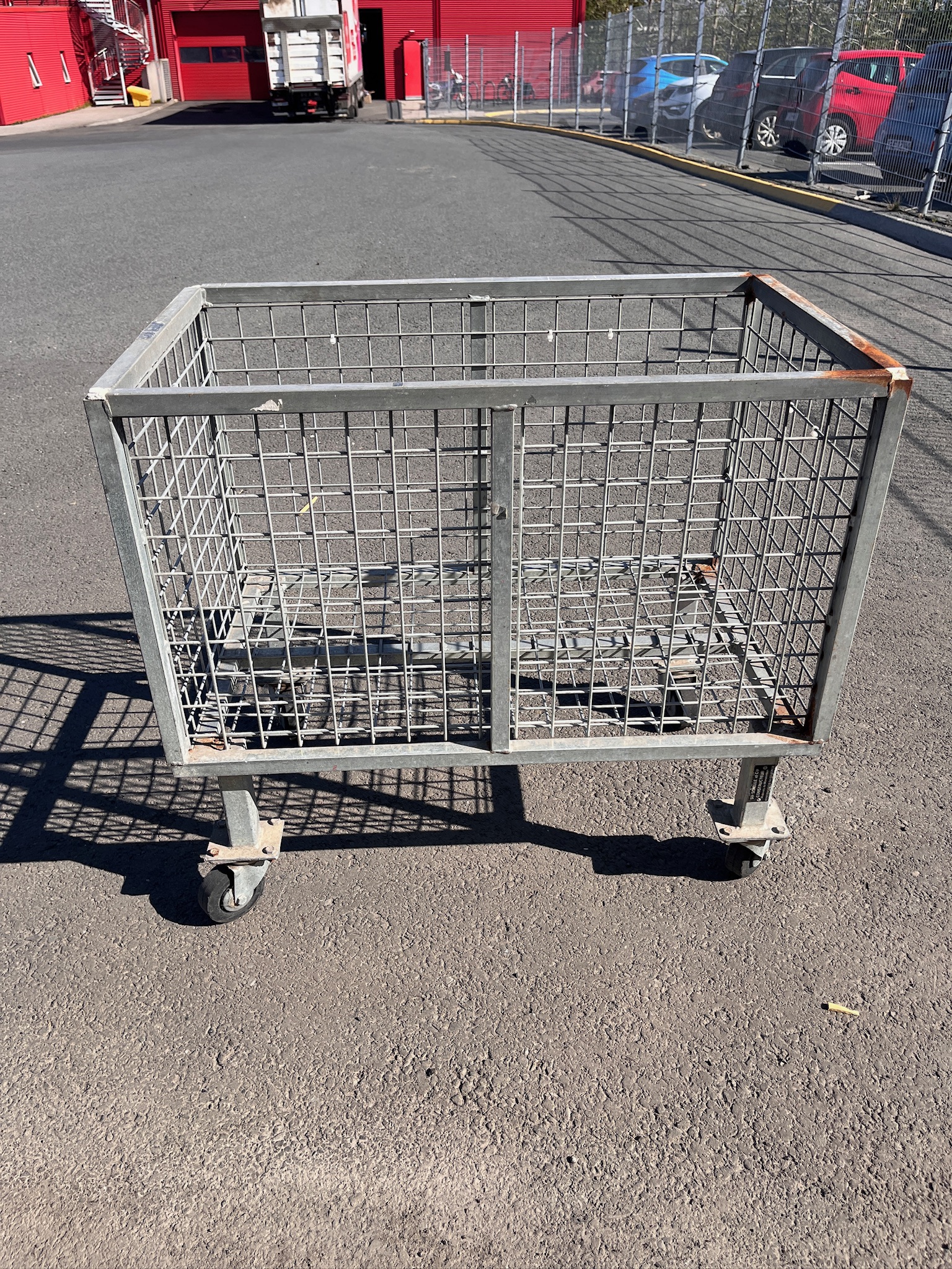 SELT / SOLD Serelle stálgrindarvagnar 10