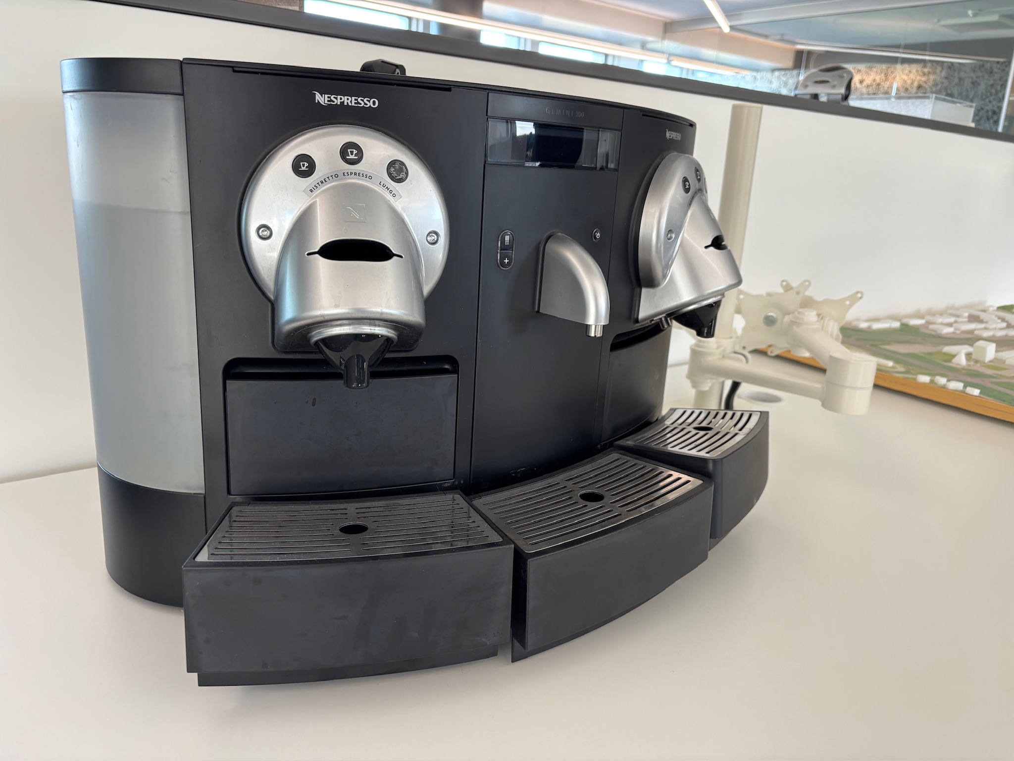 Nespresso Professional kaffivél 2
