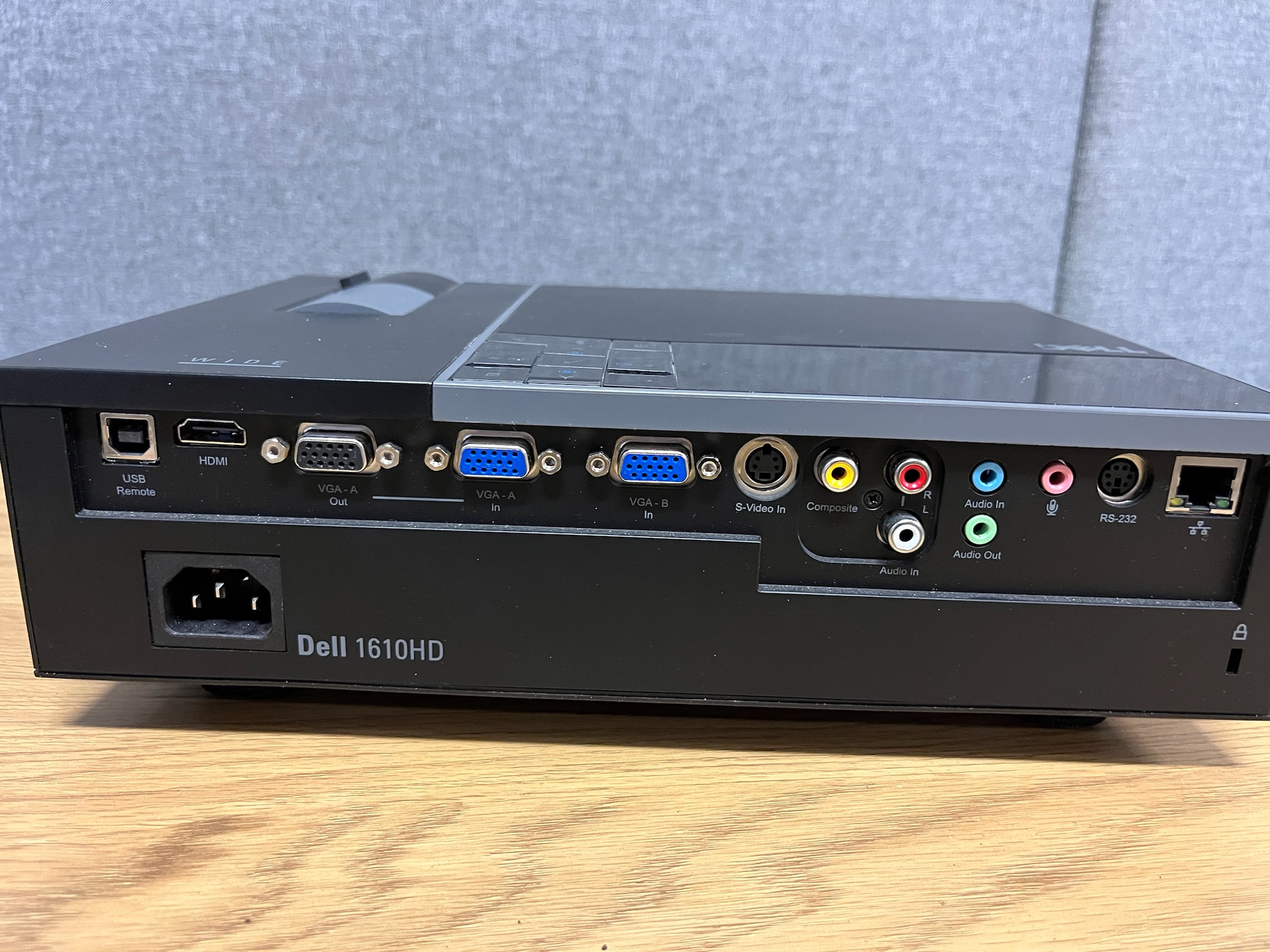 SELT / SOLD Flottur Dell 1610HD skjávarpi 2