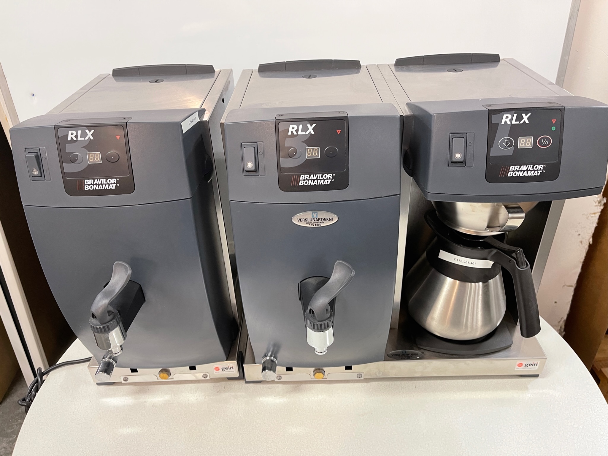 SELT / SOLD RLX 3 Bravilor Bonamat heitavatns- og kaffivél