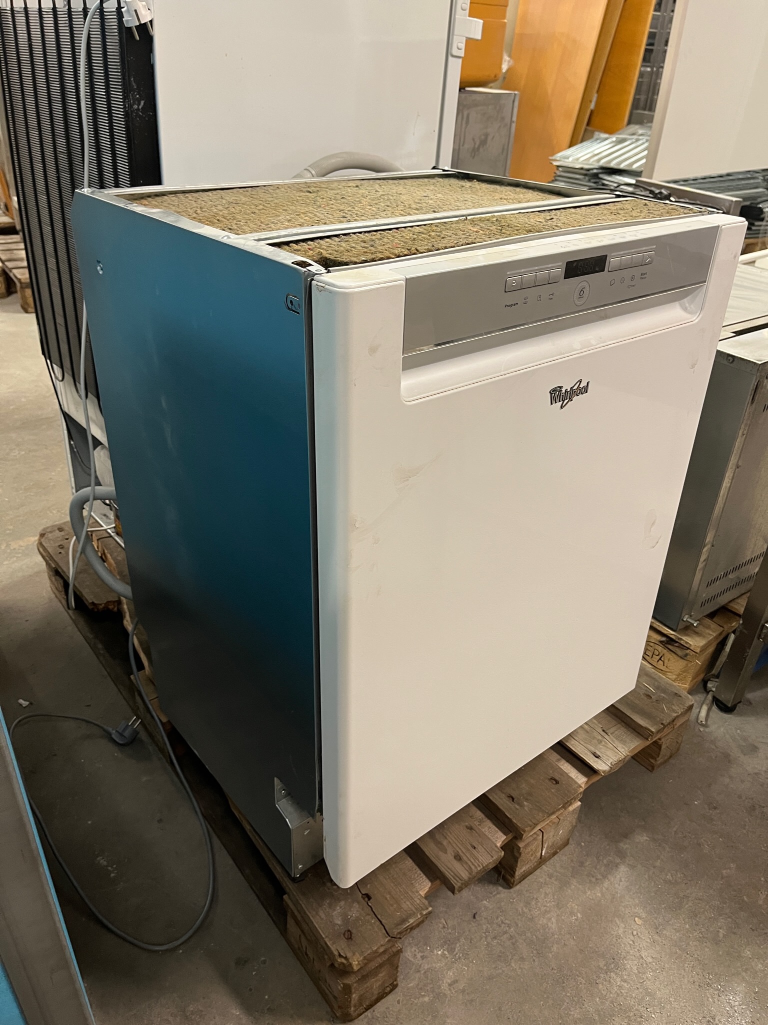 SELT / SOLD Whirlpool uppþvottavél 2