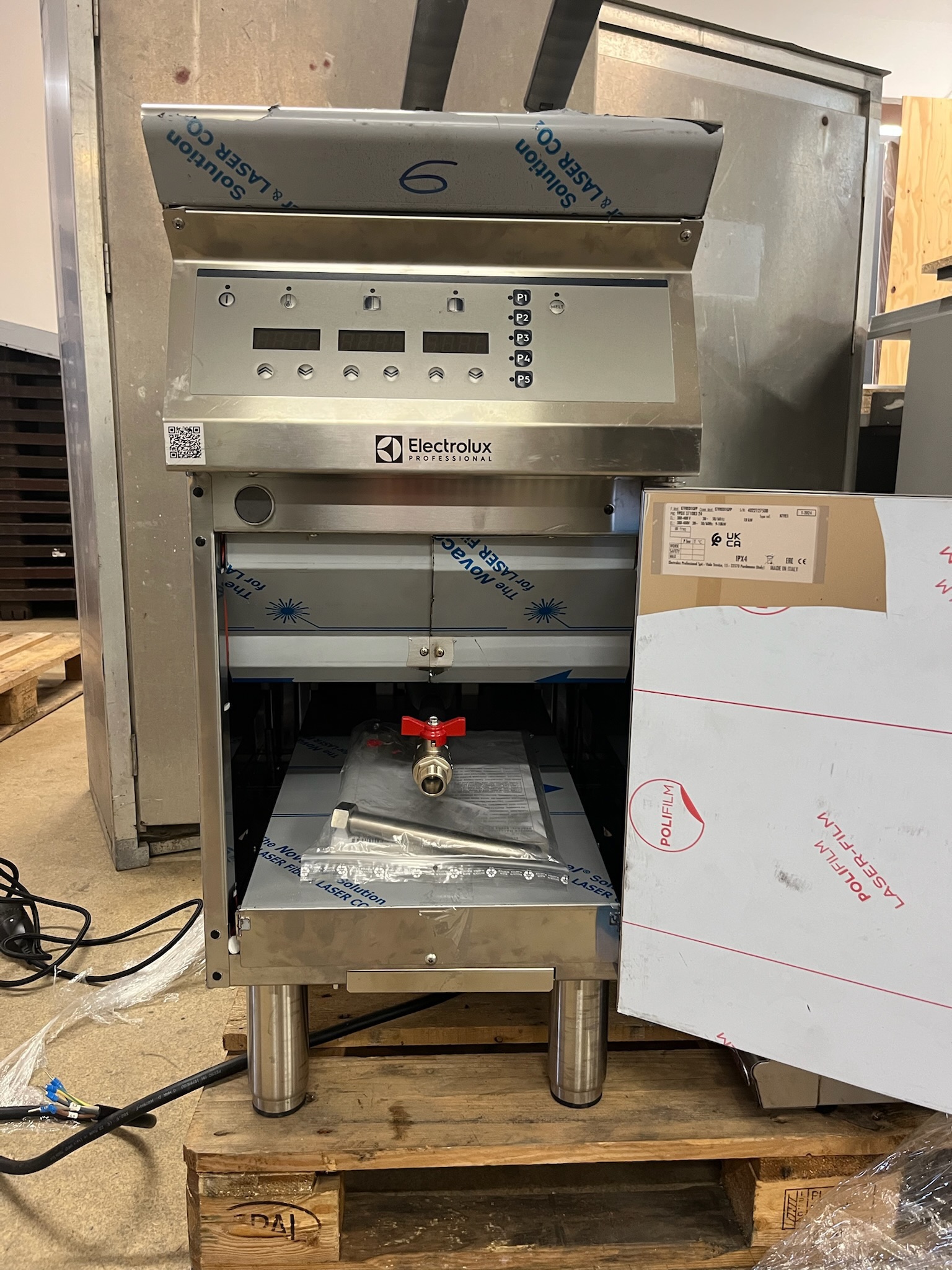 SELT / SOLD Electrolux Professional djúpsteikingarpottur frá ProGastro, 2024 4