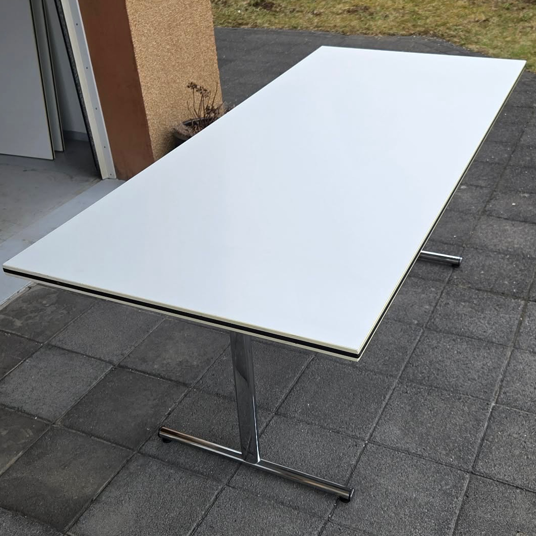 Kusch felliborð frá Pennanum, B180xD80sm.
