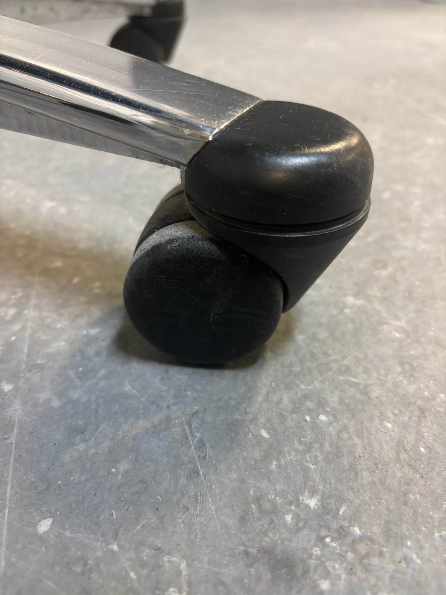 SELT / SOLD Wilkhahn stóll frá Pennanum 5