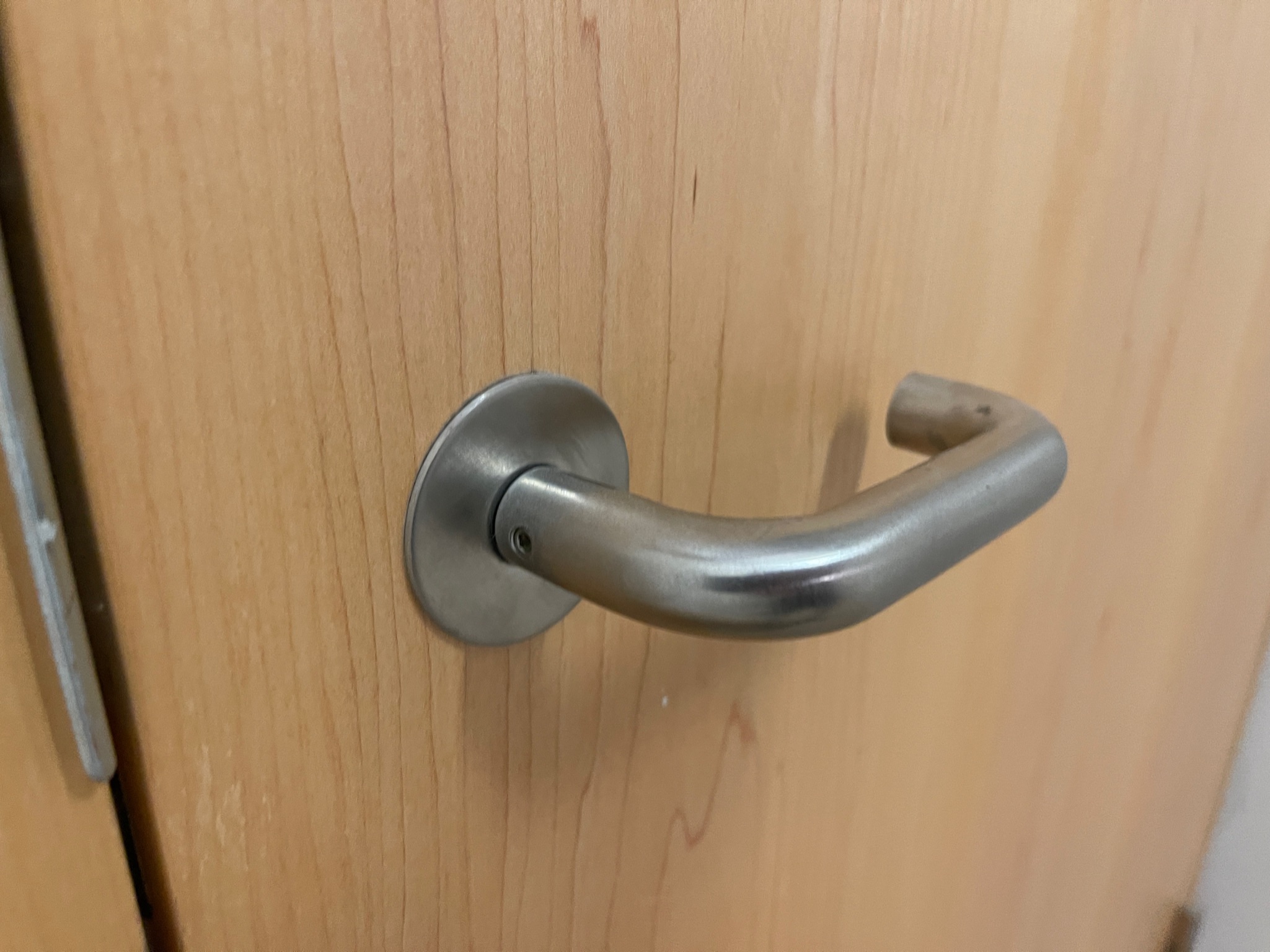 SELT / SOLD - Tvöföld viðarhurð - 2 stk. (H216 x B179 sm.) - 13