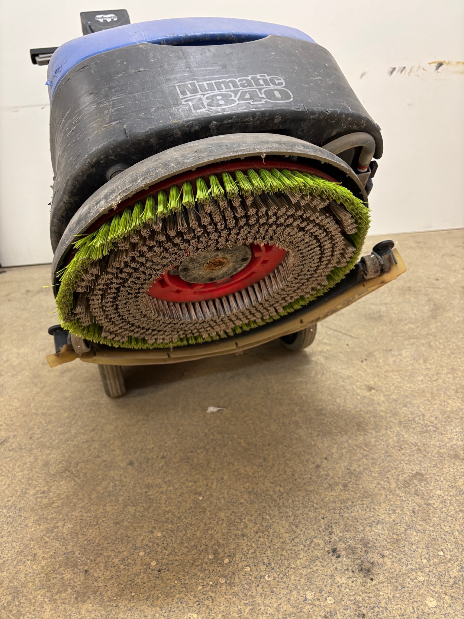 SELT / SOLD Numatic TTB1840 gólfþvottavél m/rafhlöðu 4