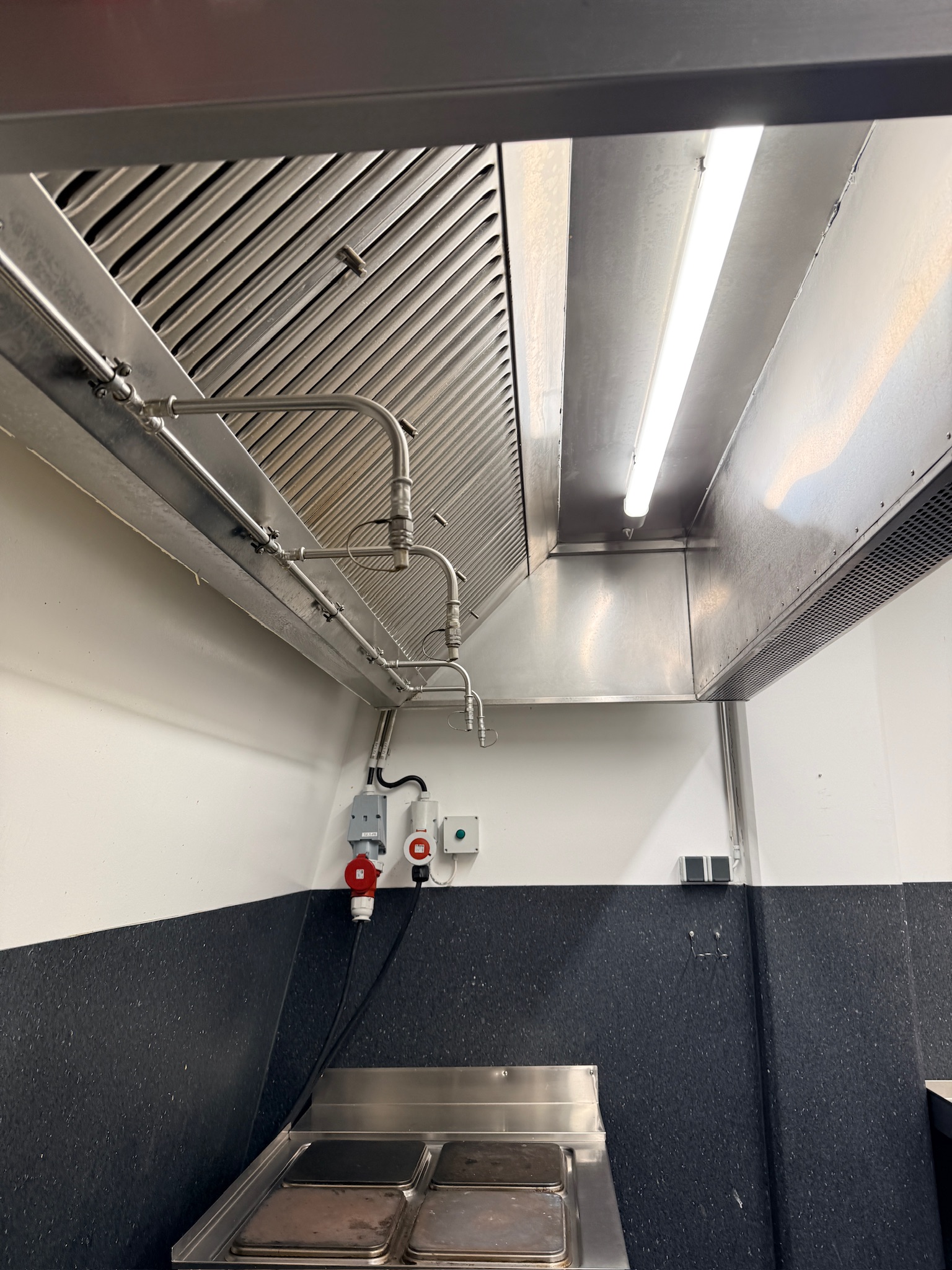 Háfur með Amerex slökkvikerfi, B225 x D110 x H50 sm 4