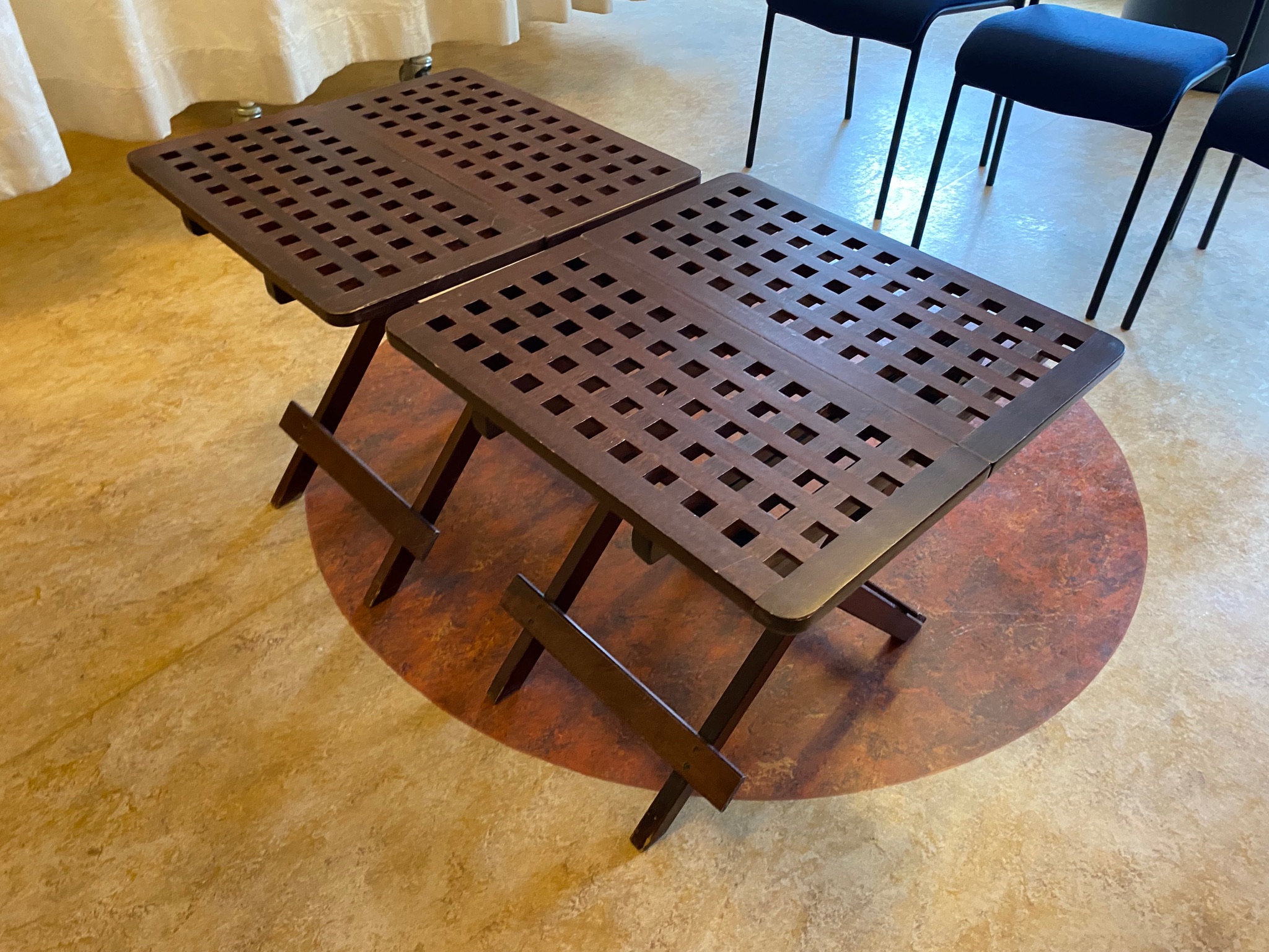 SELT / SOLD Hliðarborð (2 stk.)