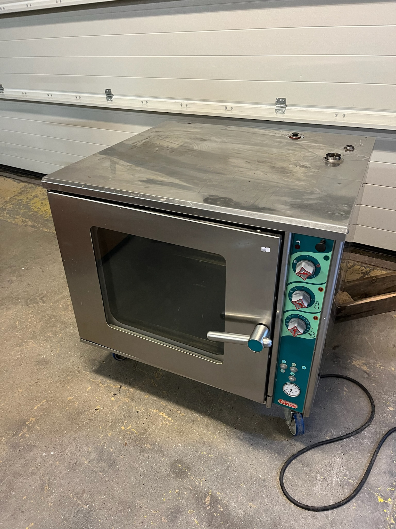 SELT / SOLD Foinox bakaraofn, 6 skúffu