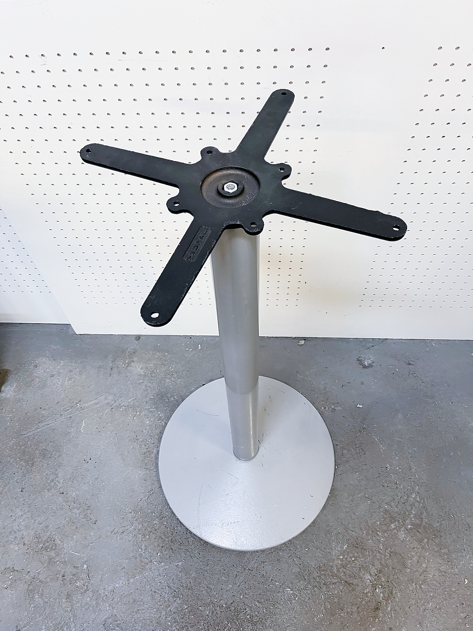 Borðfótur H110 sm 2