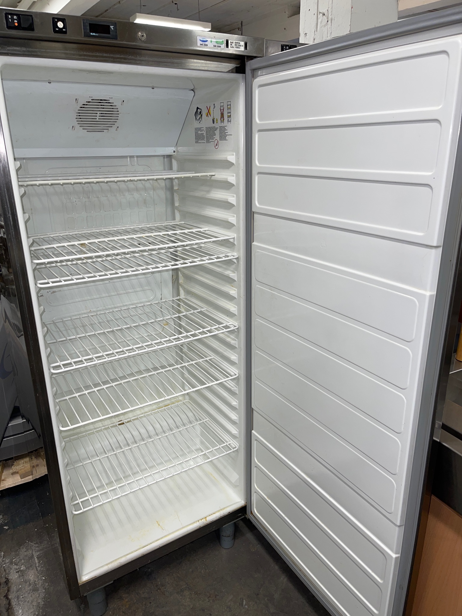 Selt - Zanussi kæliskápur 400 L 2