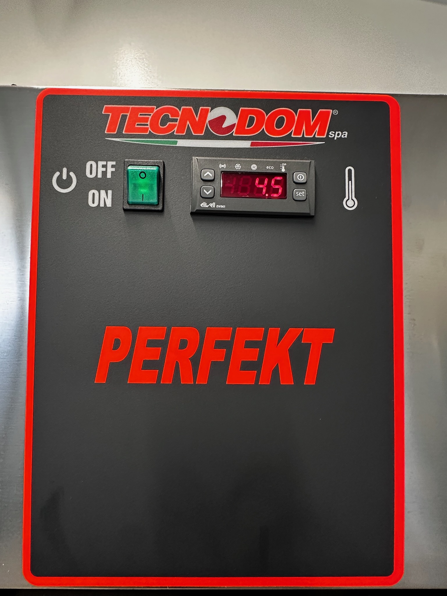 SELT / SOLD Tecnodom Perfekt 700 stálkælir frá BVT 6