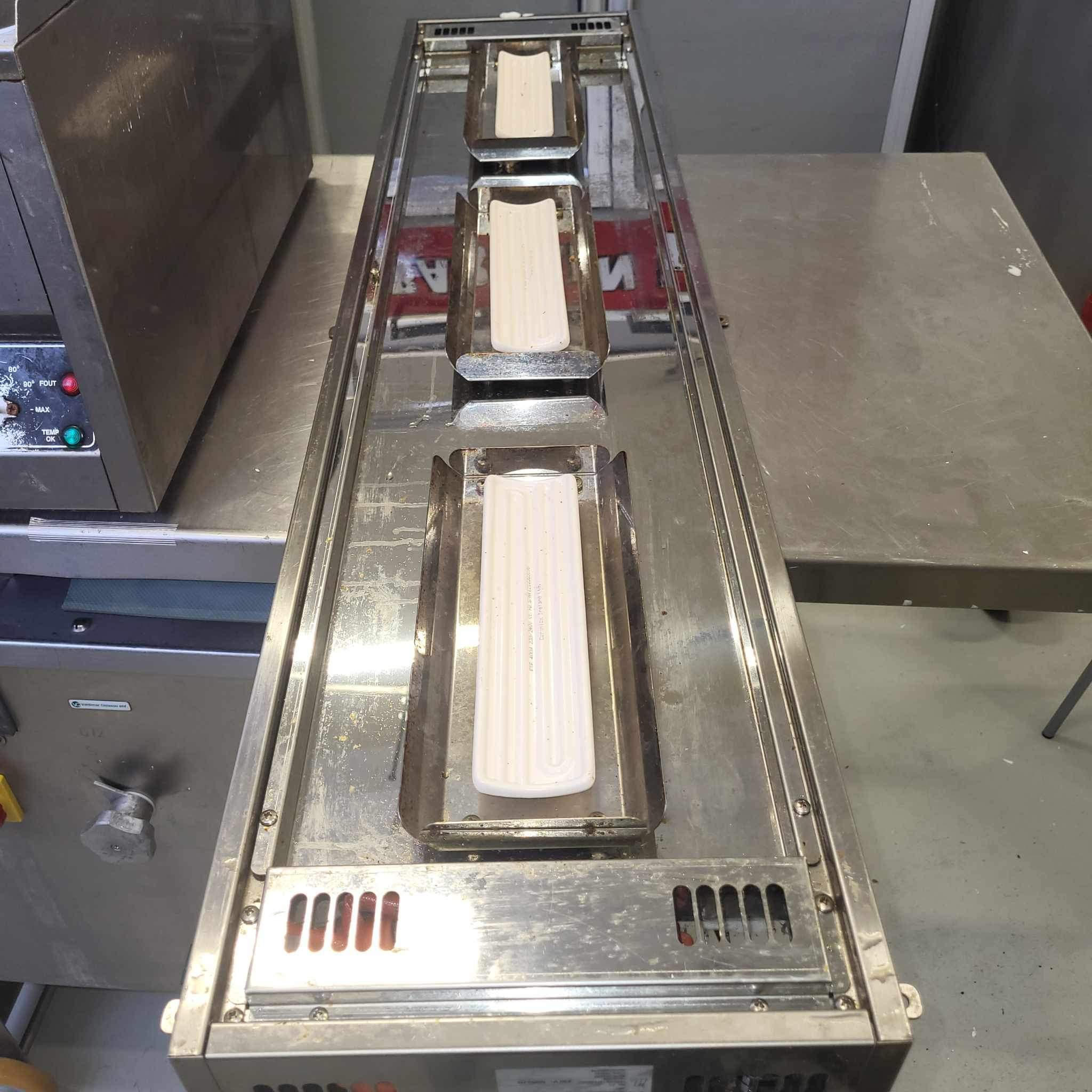 SELT / SOLD Hitalampi / Glo-Ray Food Warmer strip warmer, L130 x B30 sm.