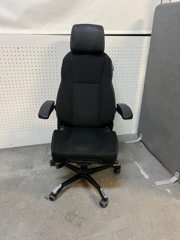 SELT / SOLD KAB Seating skrifborðsstóll frá Pennanum 2