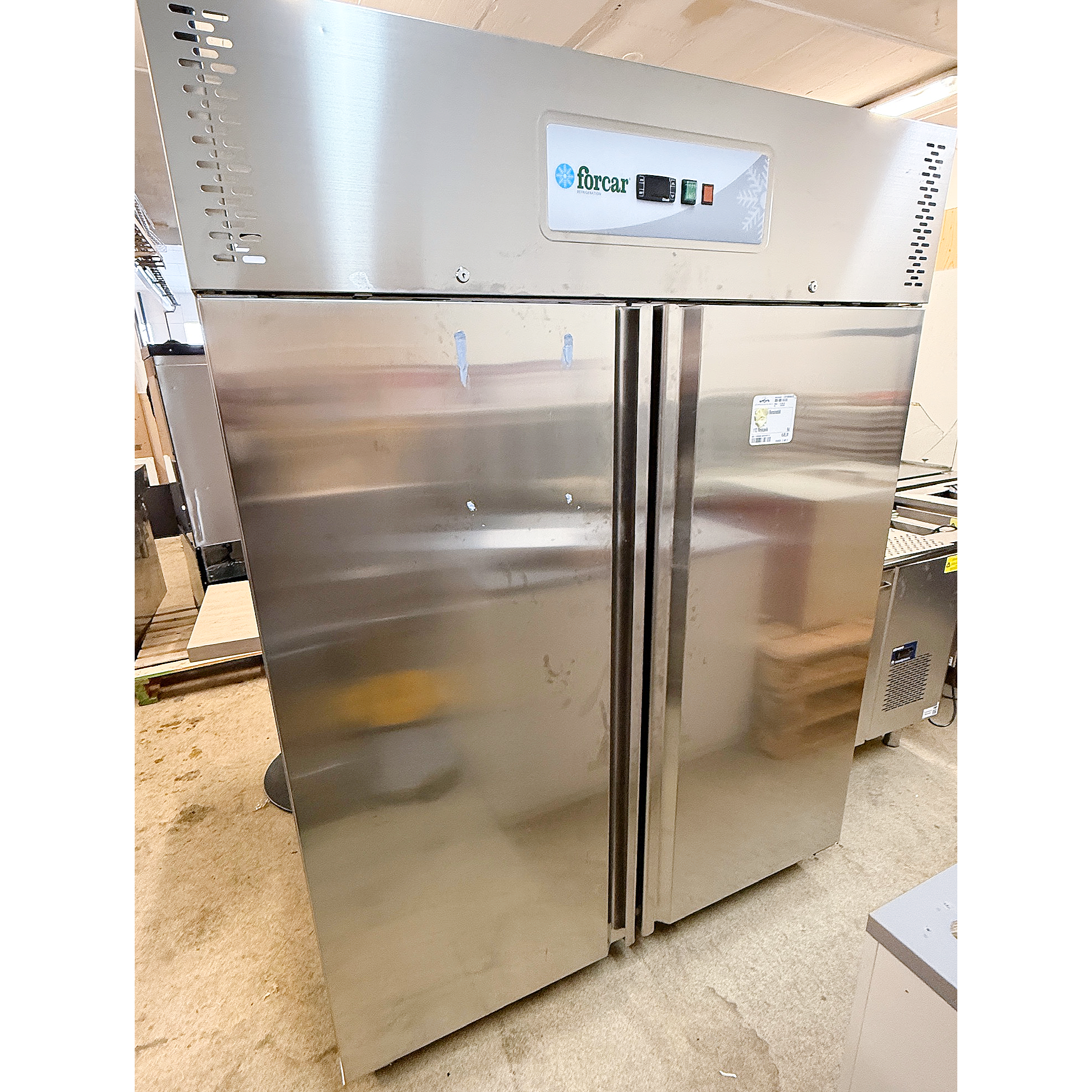 SELT / SOLD Fimar kæliskápur frá BVT, 1400ltr. B148