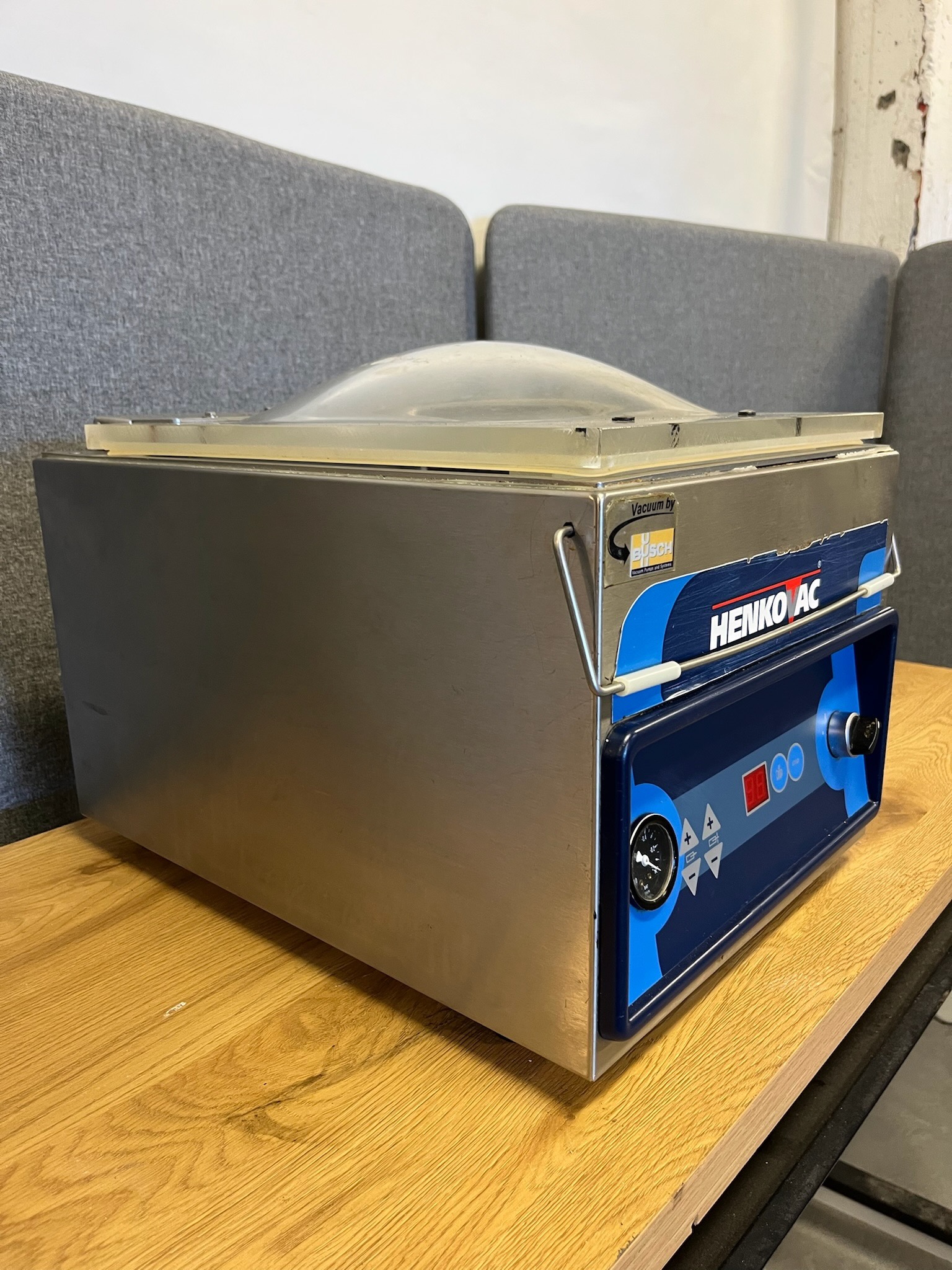 SELT / SOLD Henkovac vacuumpökkunarvél 4