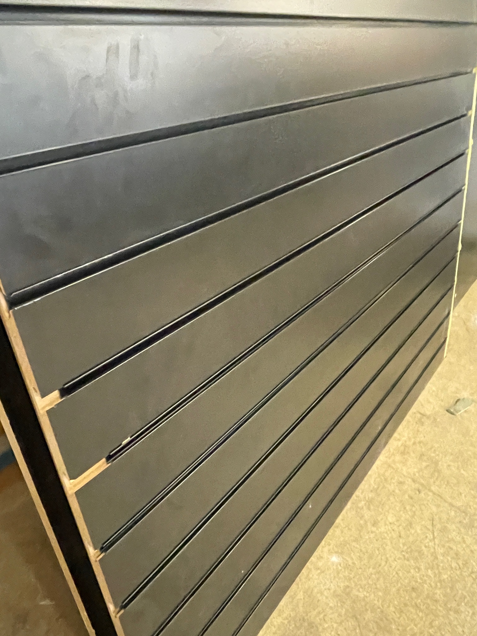 SELT / SOLD Vöruveggur / panelveggur, H210xB120sm. (6 stk.) 3