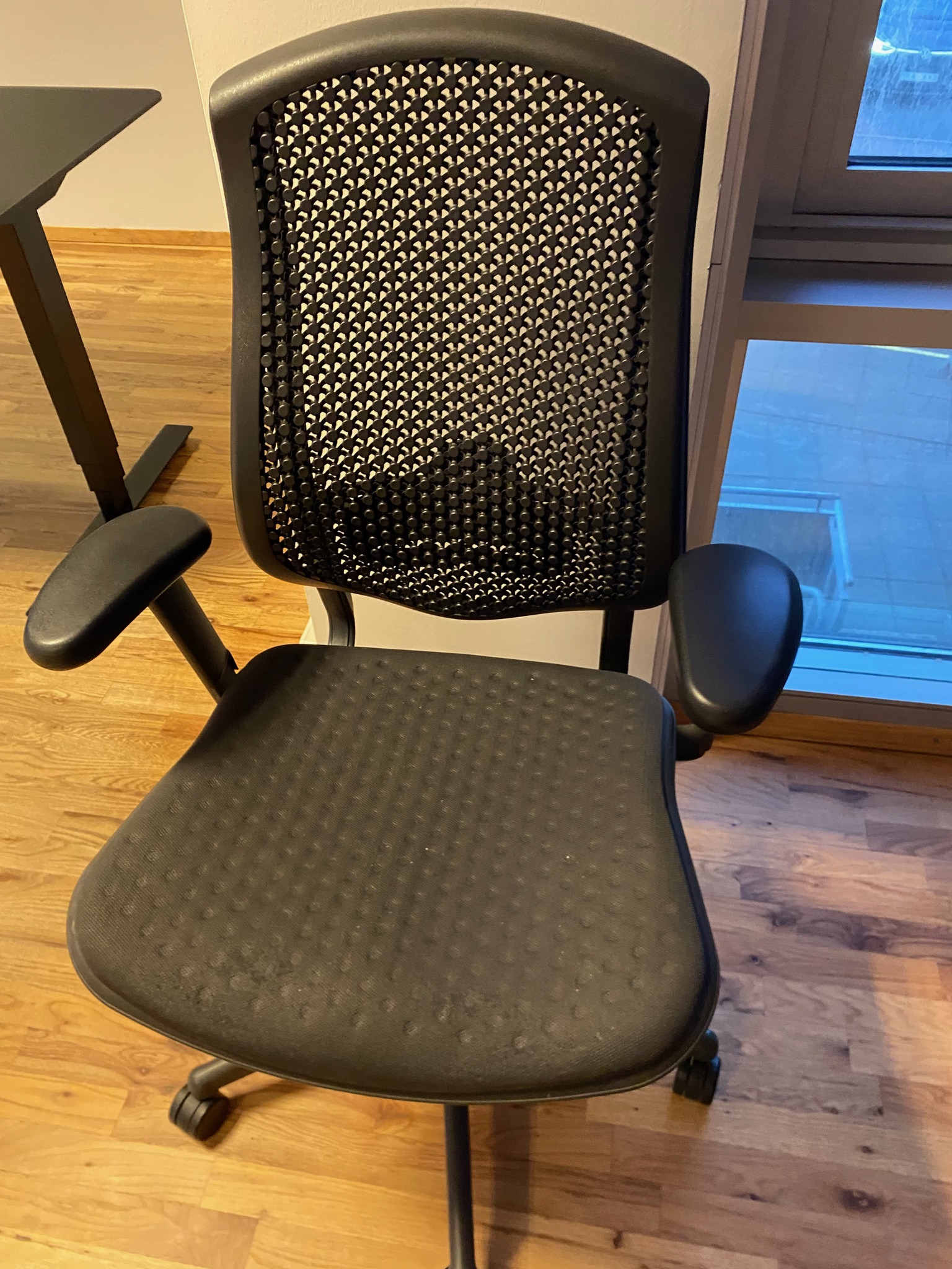 SELT / SOLD Herman Miller Celle frá Pennanum 3