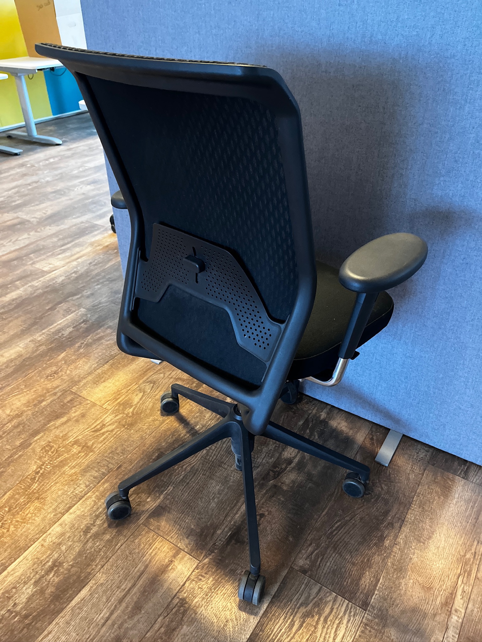 SELT / SOLD Vitra skrifborðsstóll frá Pennanum 11
