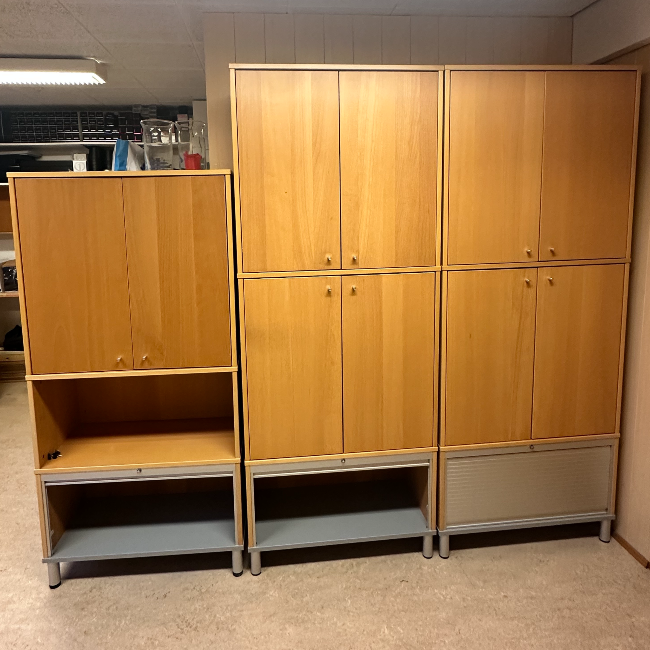 SELT / SOLD Skrifstofuskápur, H210/180xB82sm. (3 stk.)