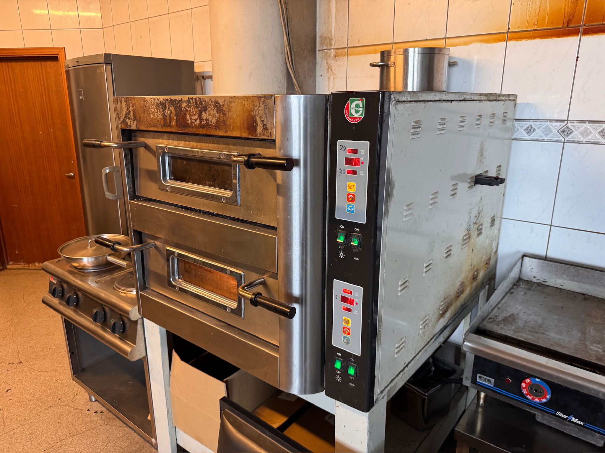 SELT / SOLD Cuppone pizzaofn - tvöfaldur Pnr. 108