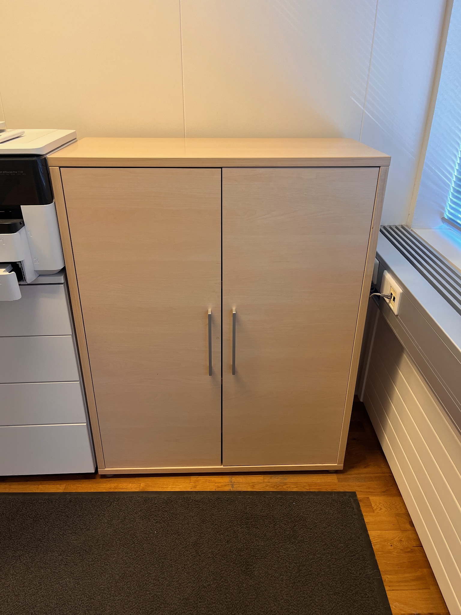SELT / SOLD Skrifstofuskápur, H113xB89xD40sm. (3 stk.)