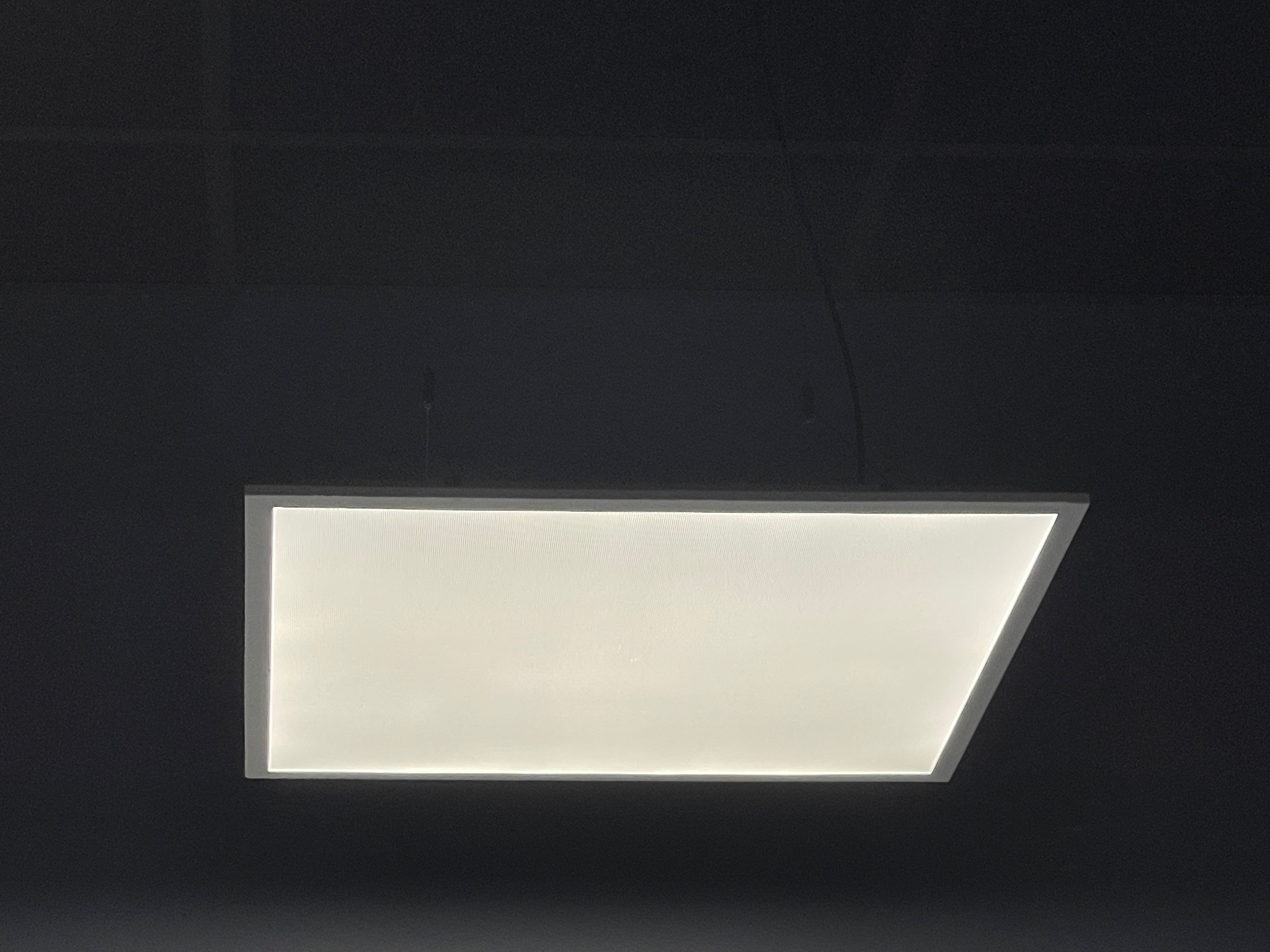SELT / SOLD Þunn led ljós, B60 x D60 sm. 2