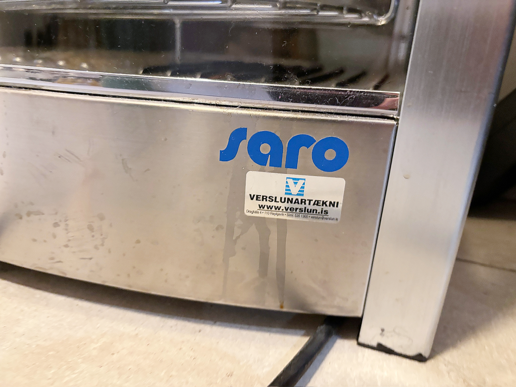 SELT / SOLD Saro Niklas pizzahitari 11