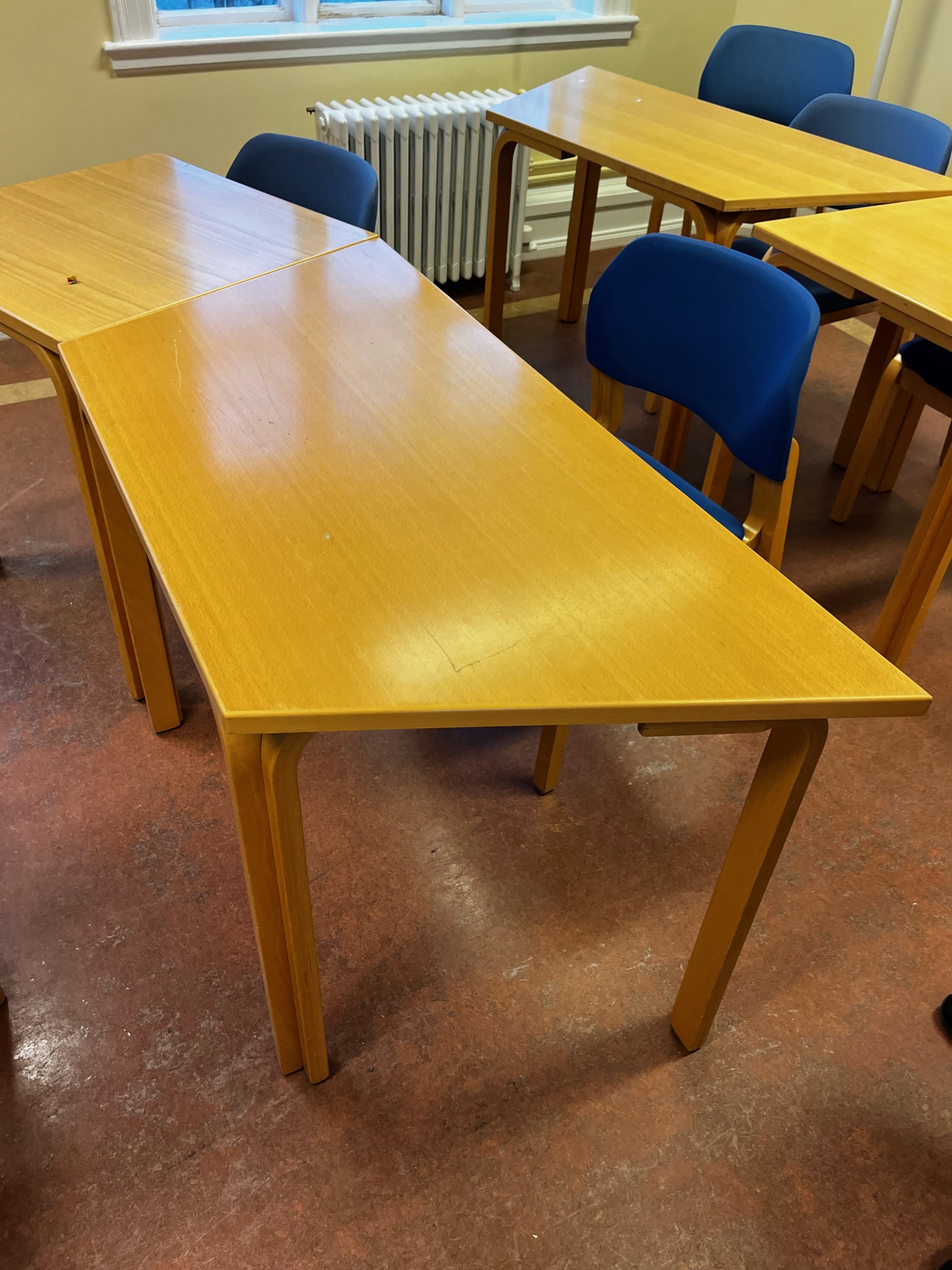 SELT / SOLD Skólaborð - kennsluborð