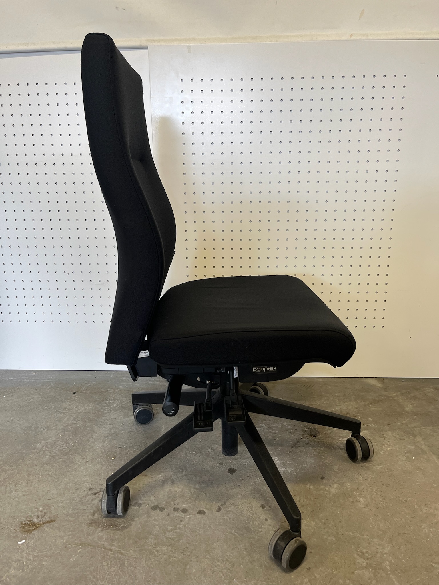 SELT / SOLD Dauphin skrifborðsstóll frá Pennanum 2