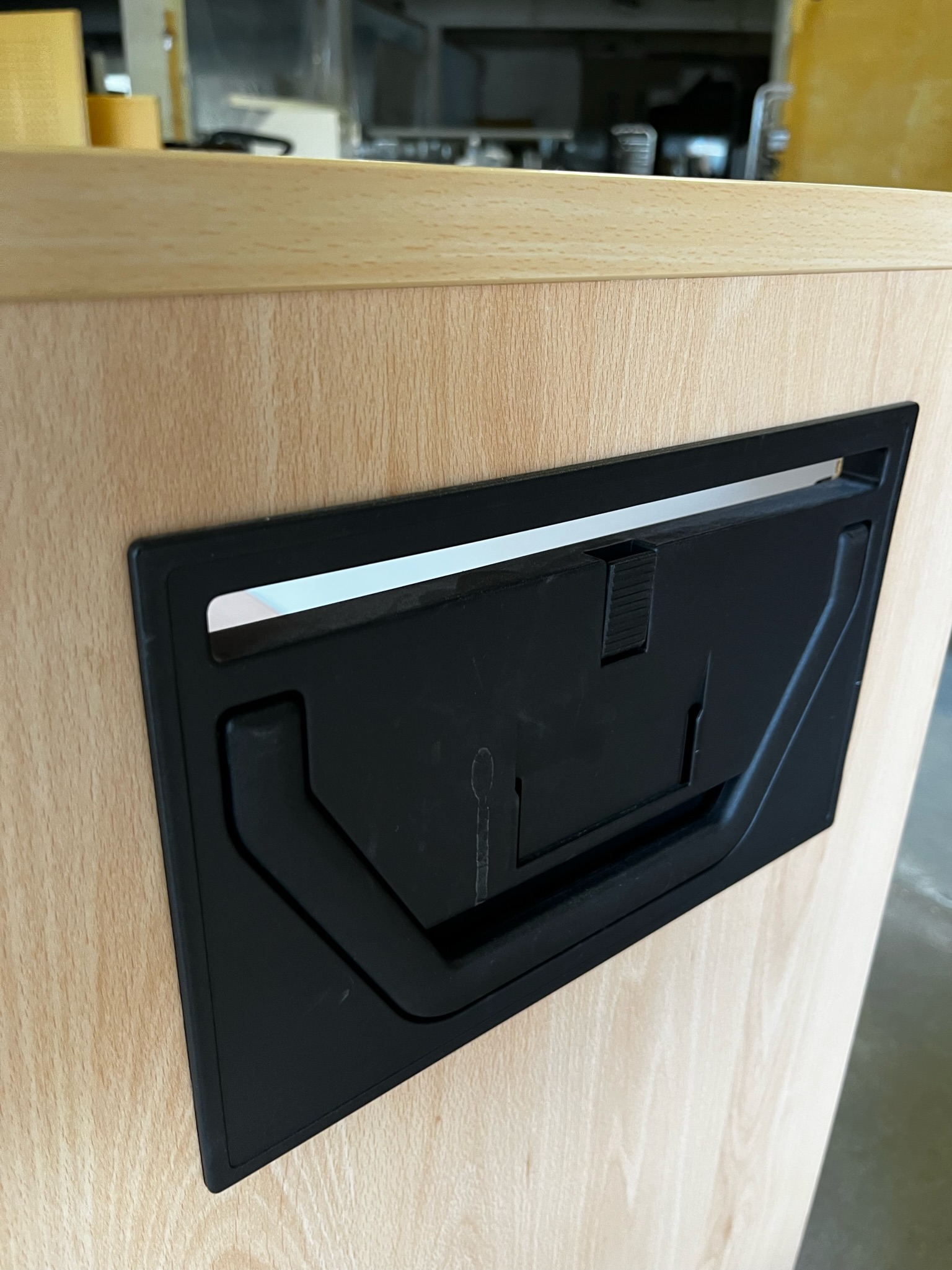 SELT / SOLD Skrifstofuskápur á hjólum frá EG skrifstofuhúsgögn 6