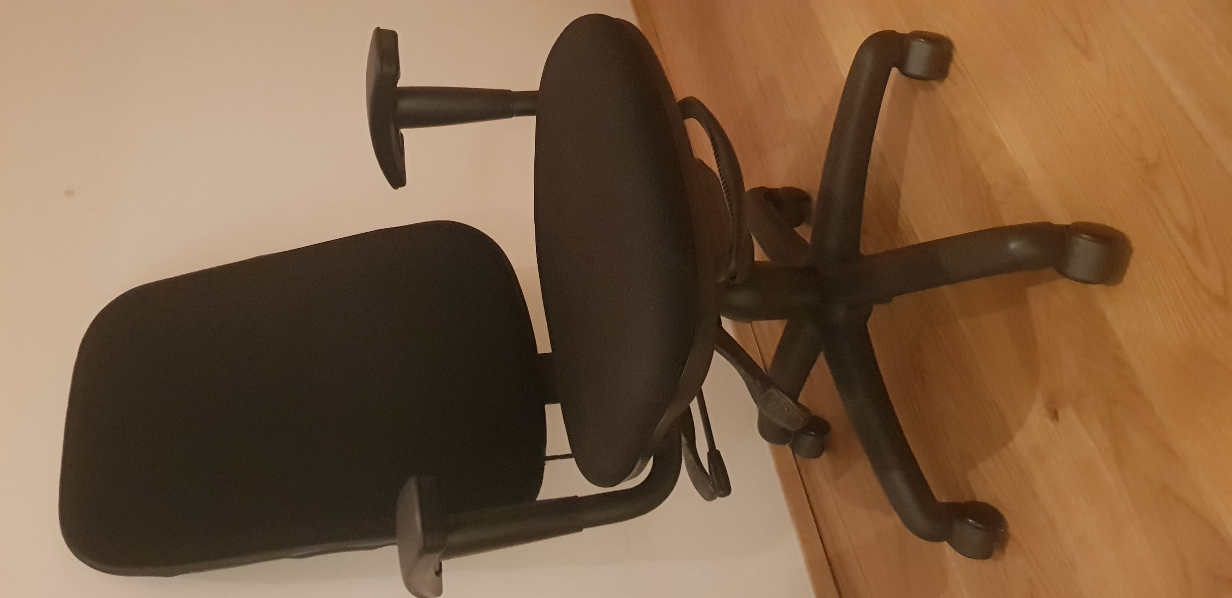 SELT / SOLD - Flottur skrifstofustóll - Mark 30 frá Á. G. sem nýr 5
