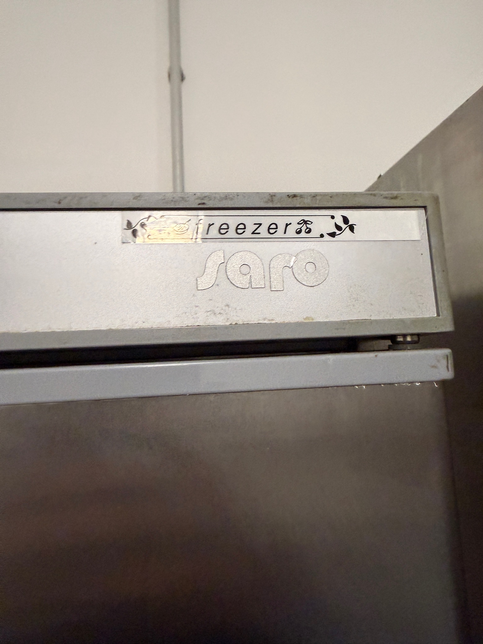 SELT / SOLD Saro frystiskápur 5