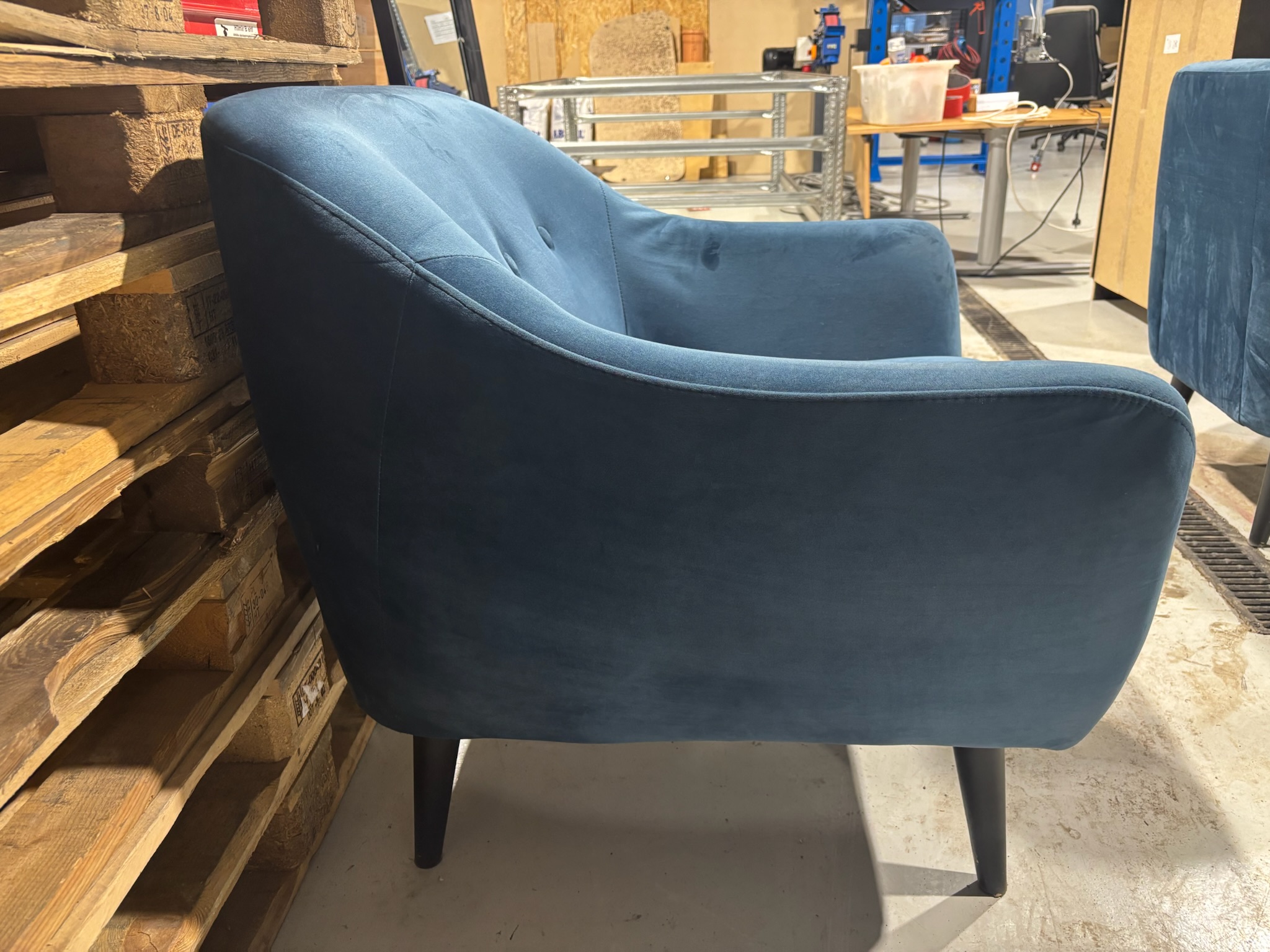 SELT / SOLD Hægindastóll frá Jysk, B83xD81m. 4