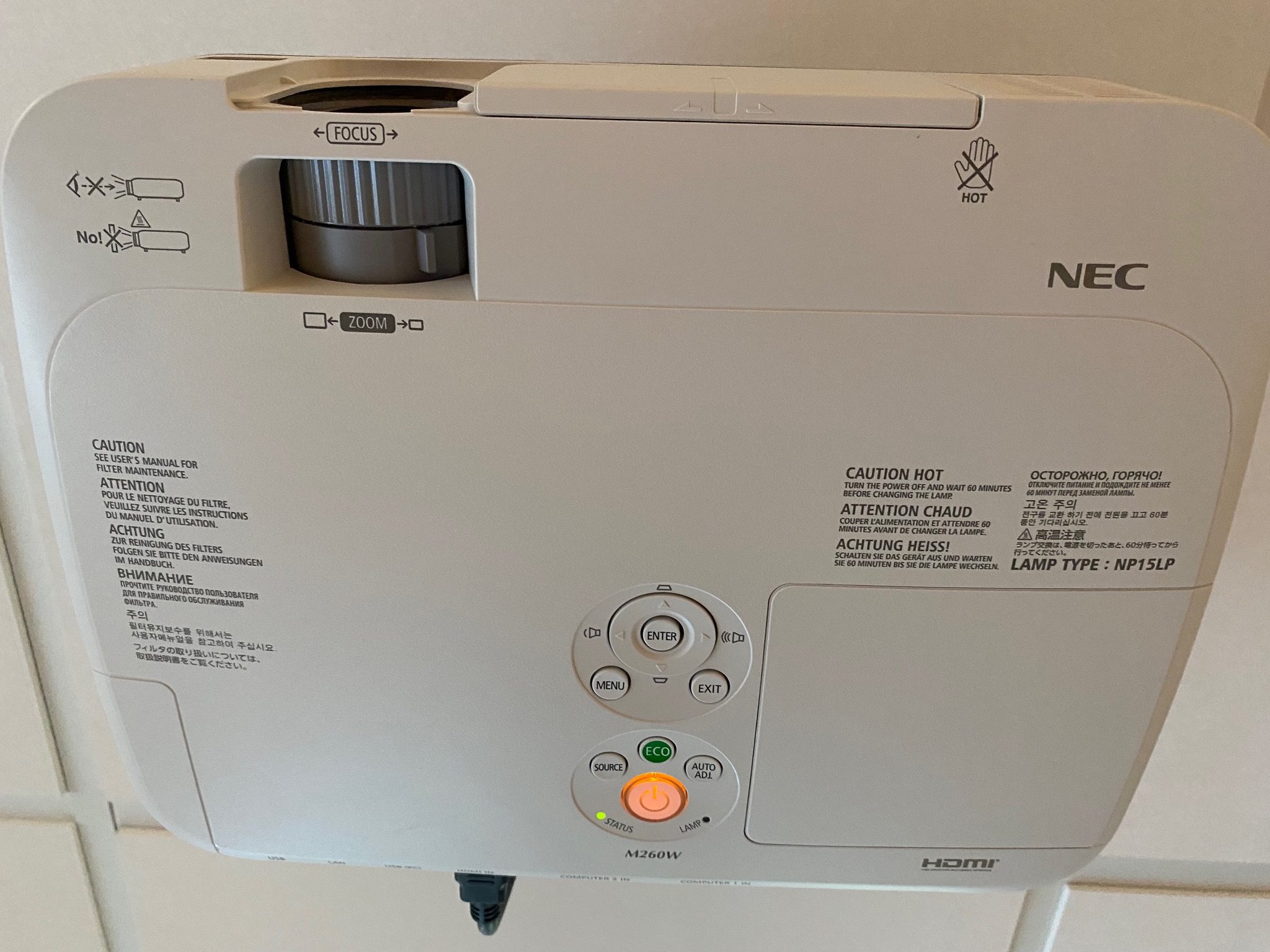SELT / SOLD NEC M260W skjávarpi 2