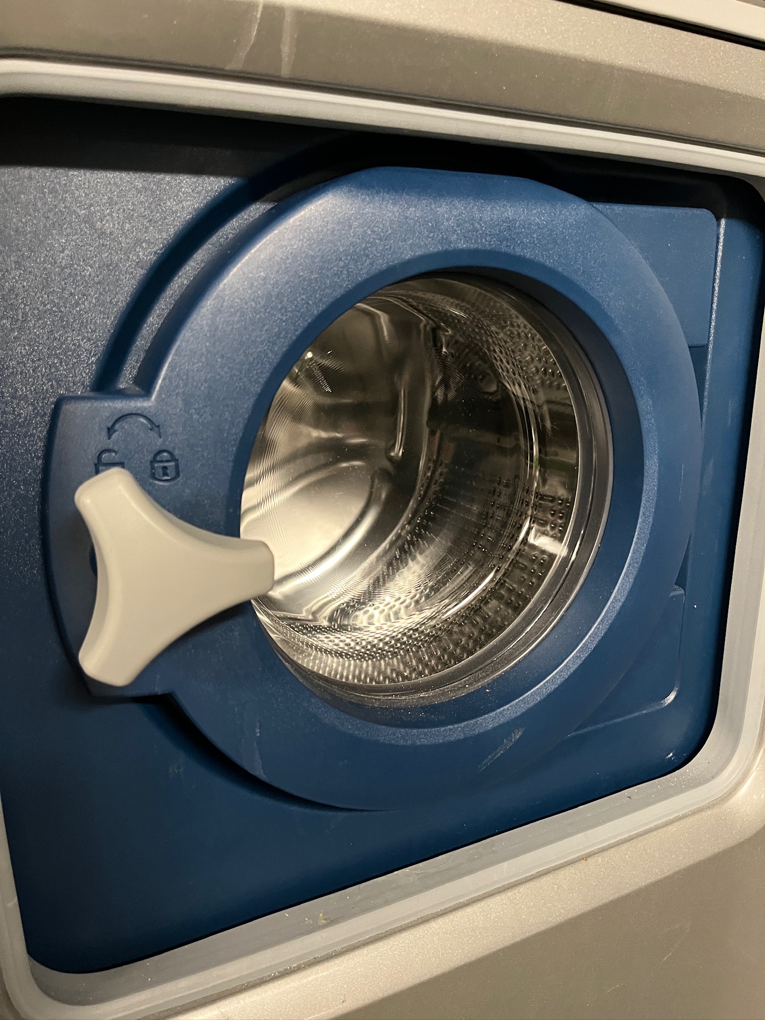 SELT / SOLD Electrolux WH6-6 iðnaðarþvottavél 6-14 kg. 4