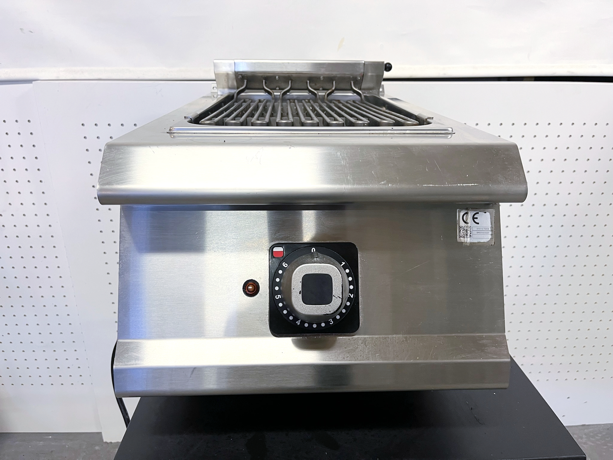 SELT / SOLD Mareno rafmagns grill frá BVT 2