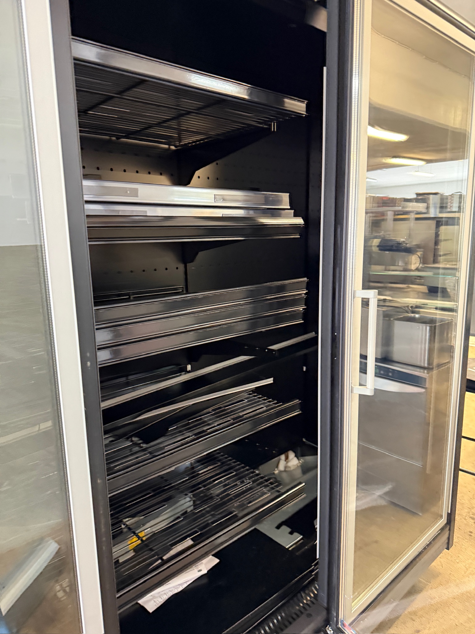SELT / SOLD Carrier display kerfiskælir frá BVT, B235sm. 6