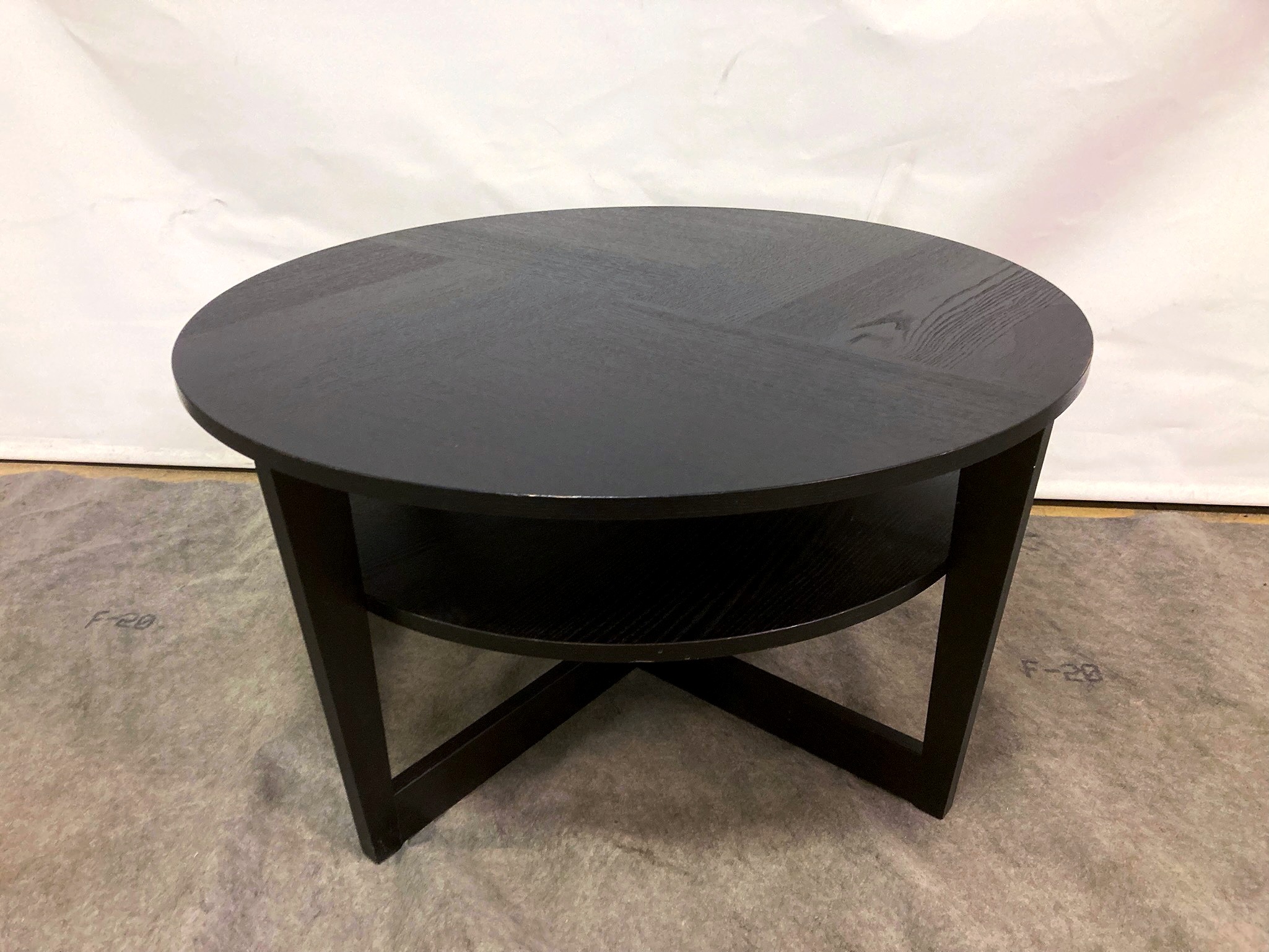 SELT / SOLD Hringborð frá IKEA - Svart B90sm.