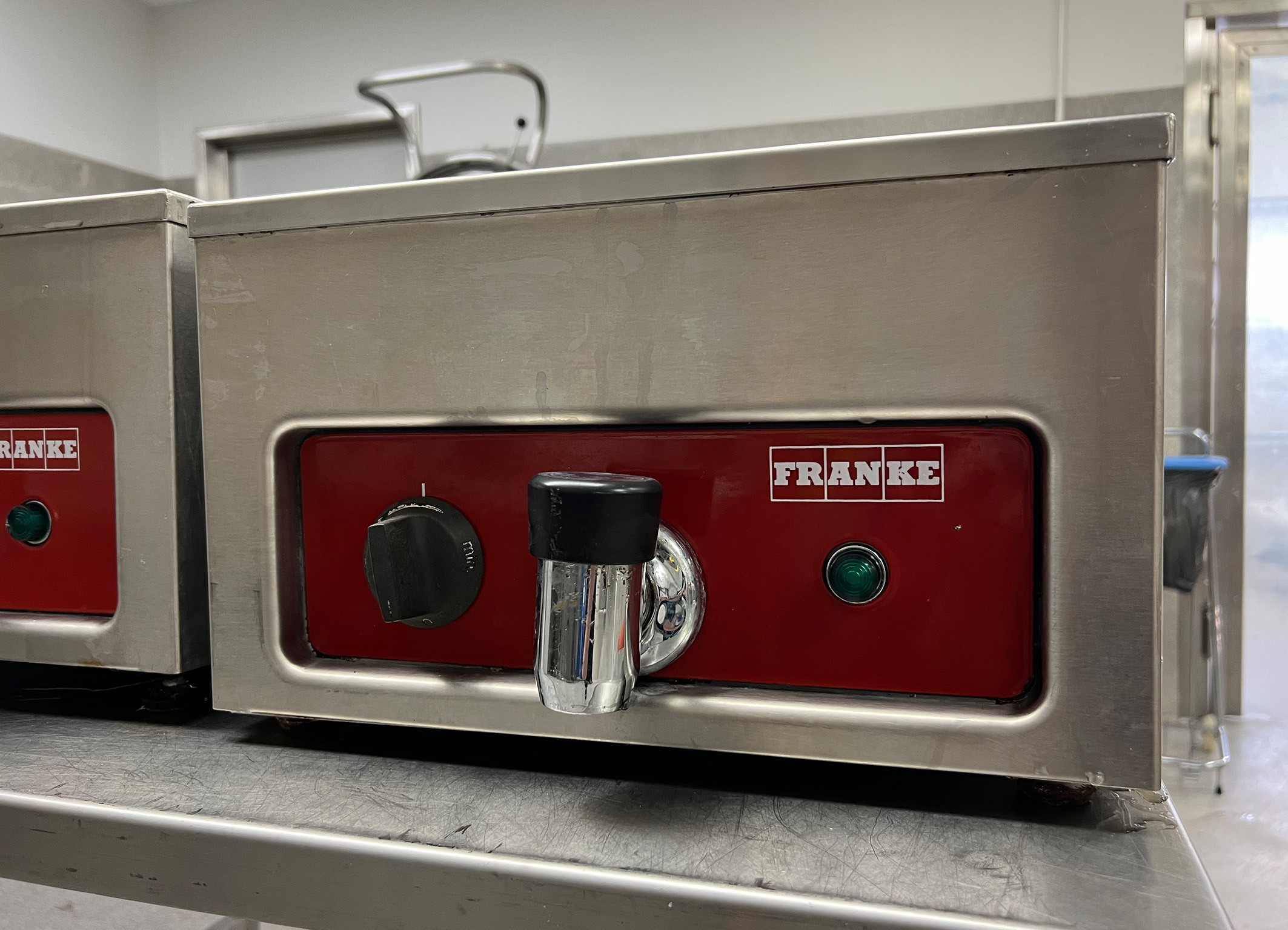 SELT / SOLD Franke hitavatnsbað með krana 4