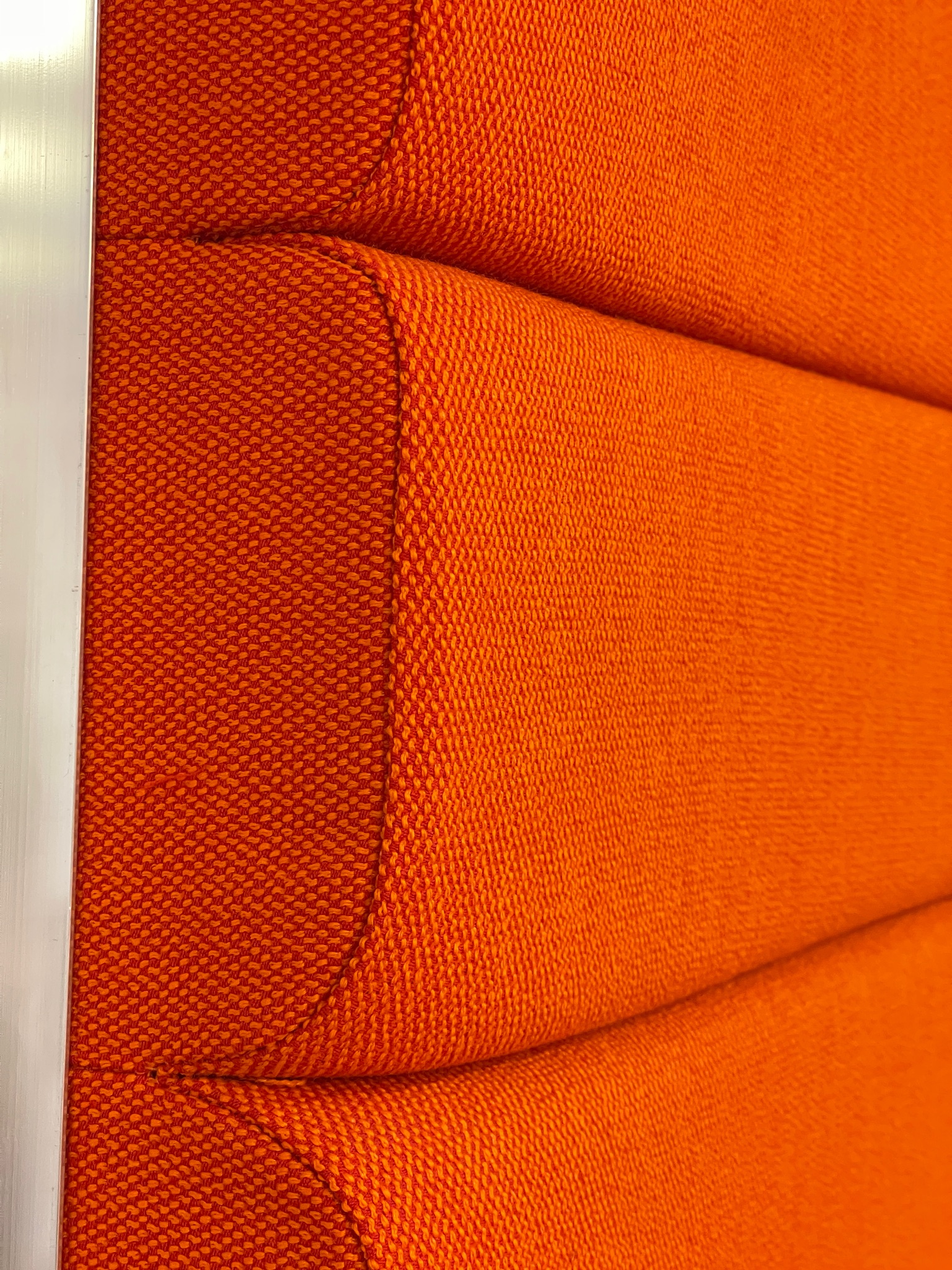 SELT - Hljóðeinangrandi veggja og loftaklæðning - Orange 8