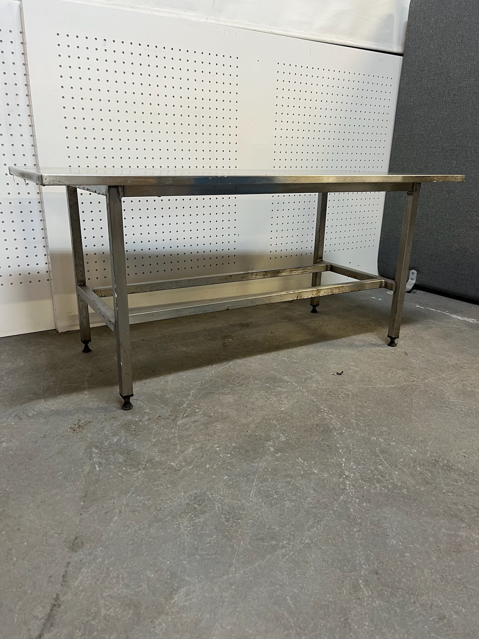 SELT / SOLD Ryðfrítt stálborð 4