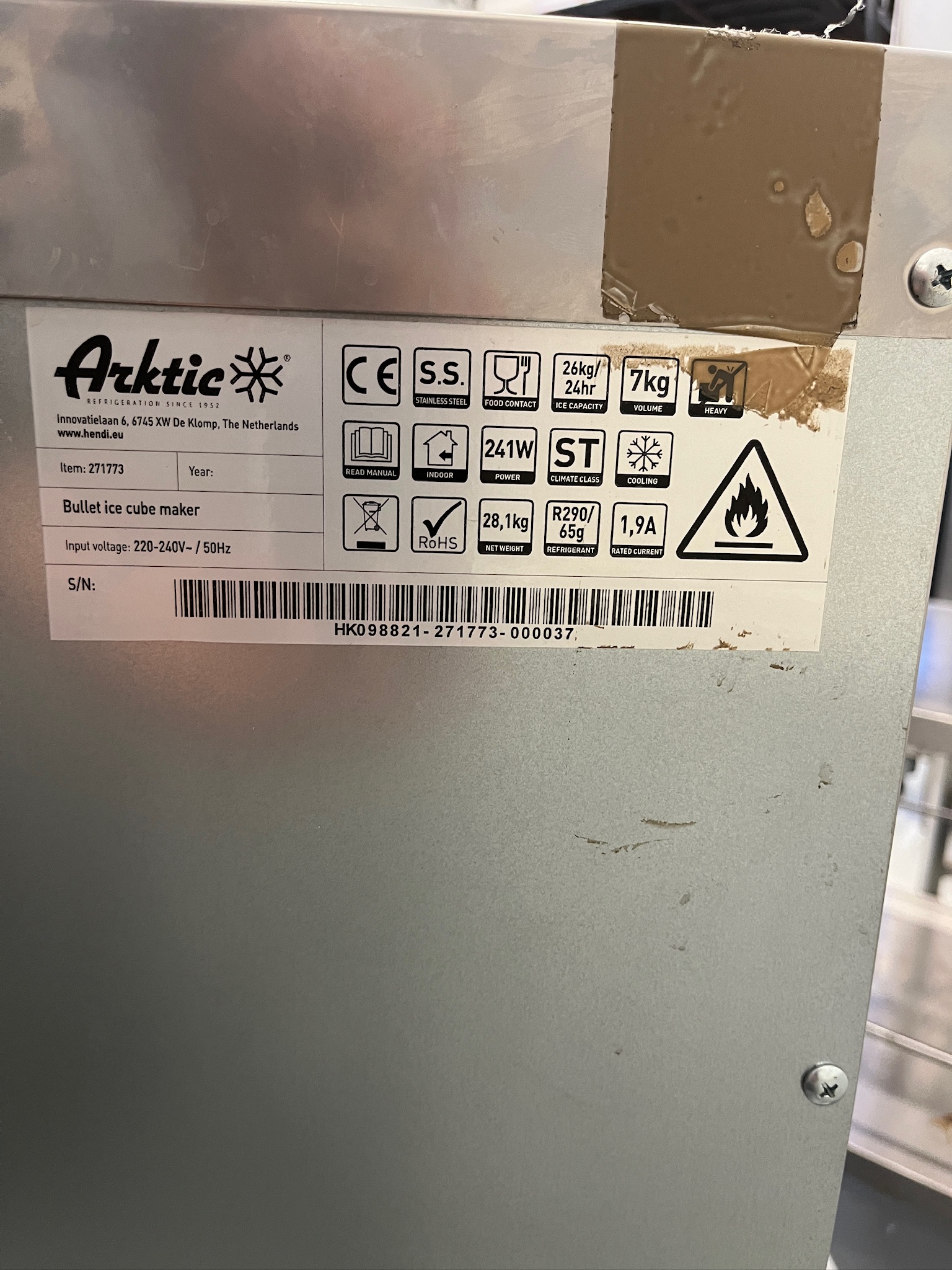 SELT / SOLD Arctic klakavél, 26kg/24hr H65 x B40 x D55 sm. 6