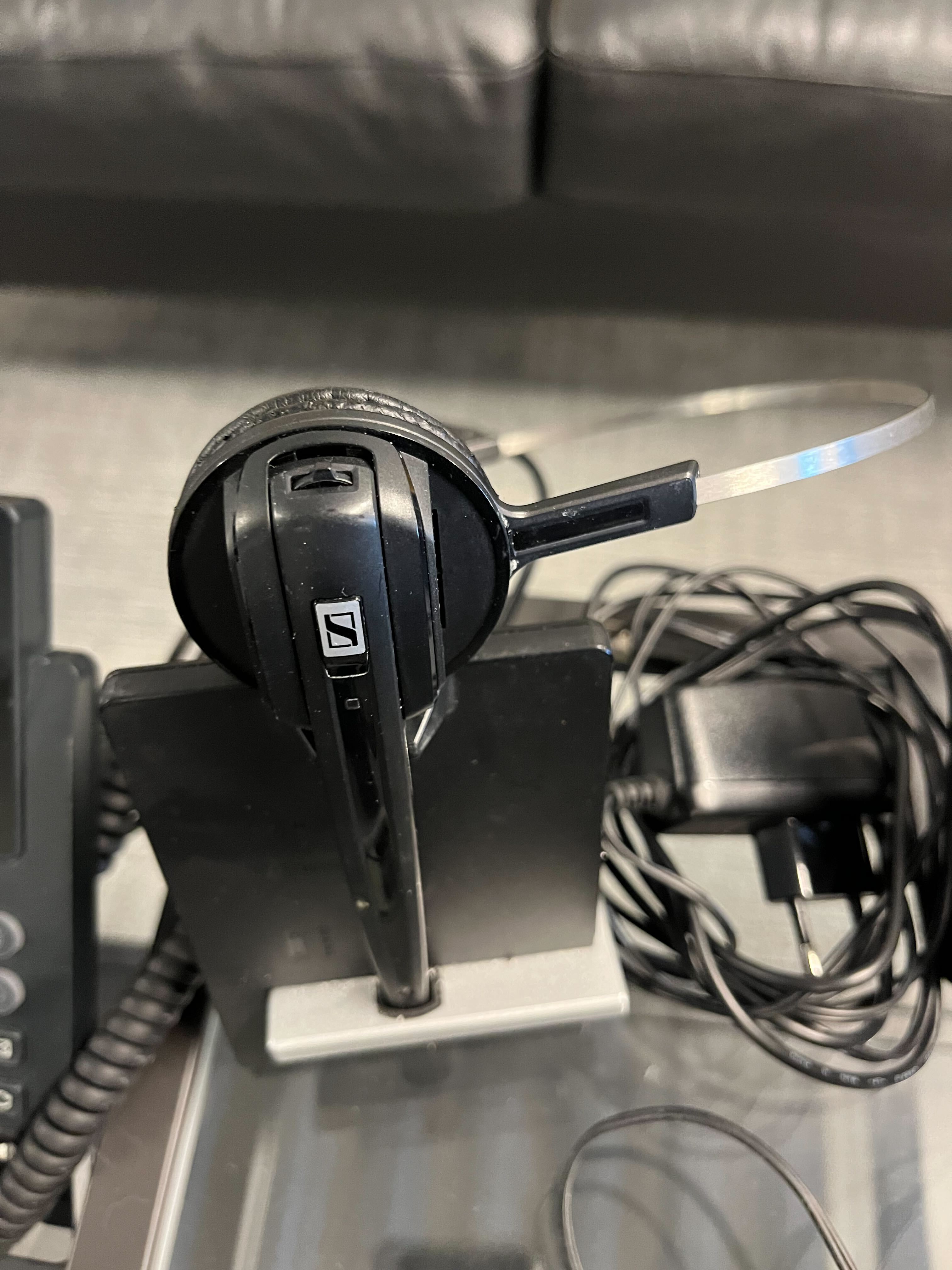 SELT / SOLD Yealink T41P símtæki & Seinheiser heyrnatól 3