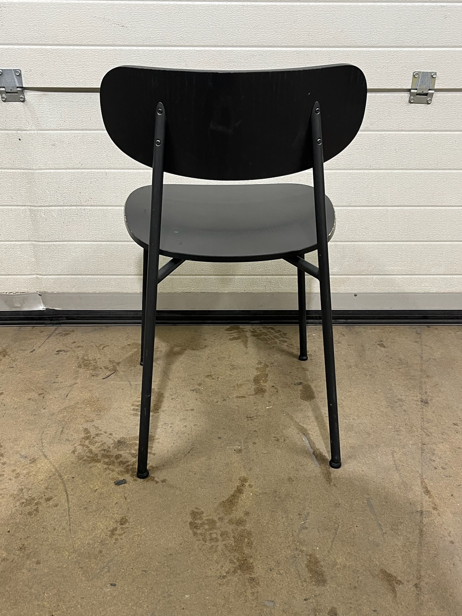 SELT / SOLD Viðarstóll frá Sólóhúsgögn 2