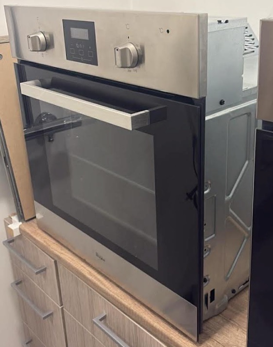 SELT / SOLD Whirlpool blástursofn til innbyggingar 2