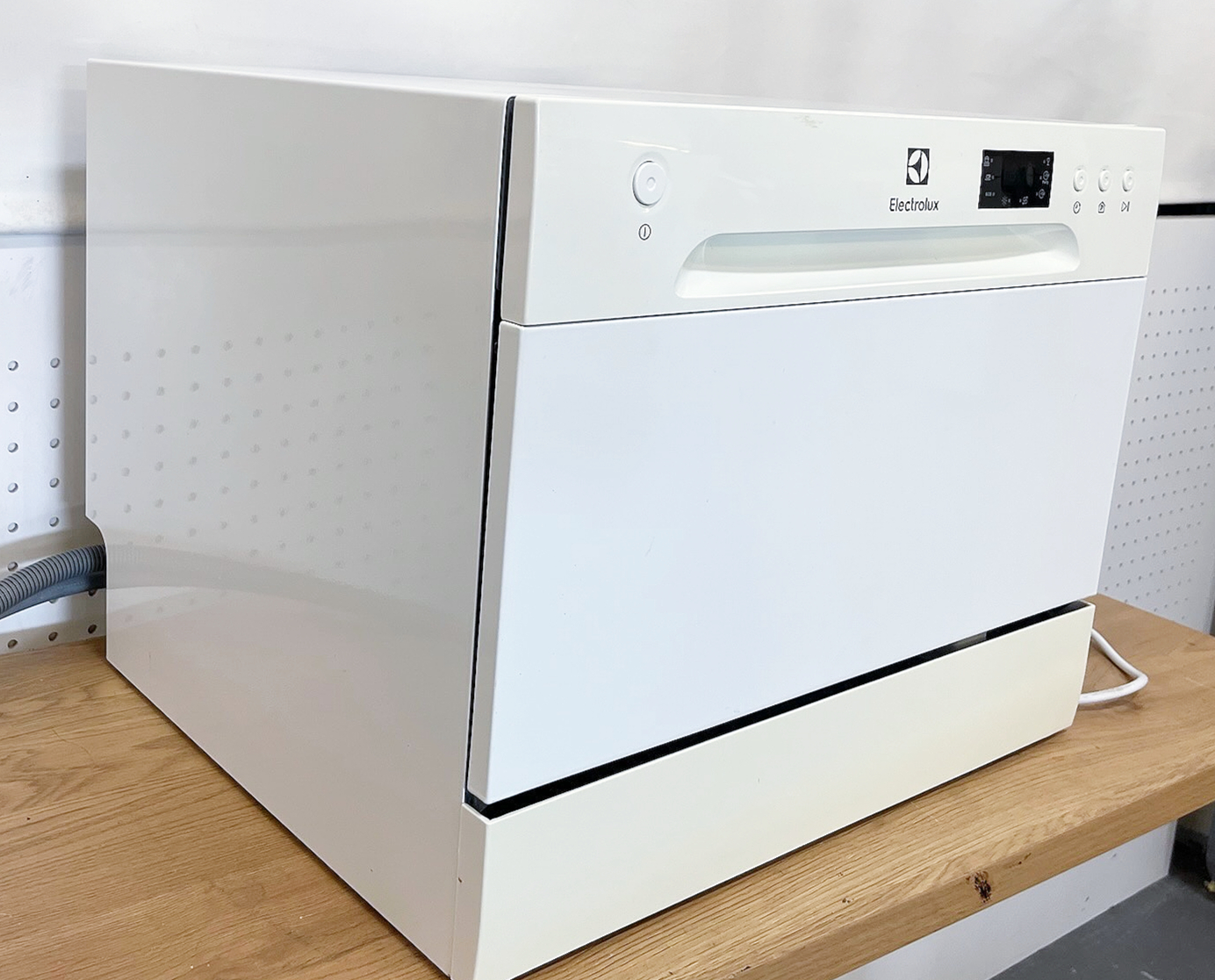 SELT / SOLD Electrolux borðuppþvottavél frá Elko 2