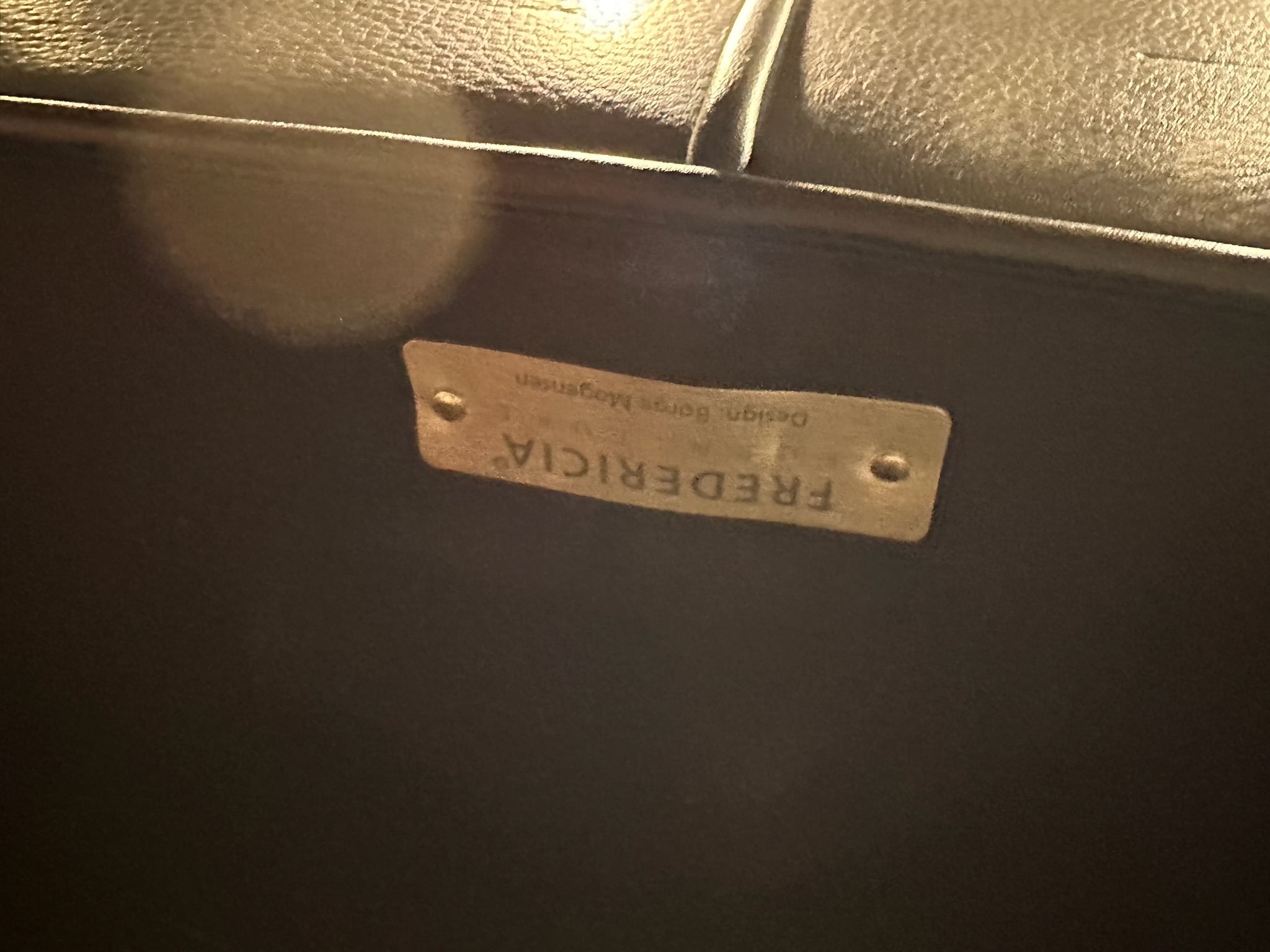 SELT / SOLD Børge Mogensen - handsmíðaður leðursófi - 2gja manna 7